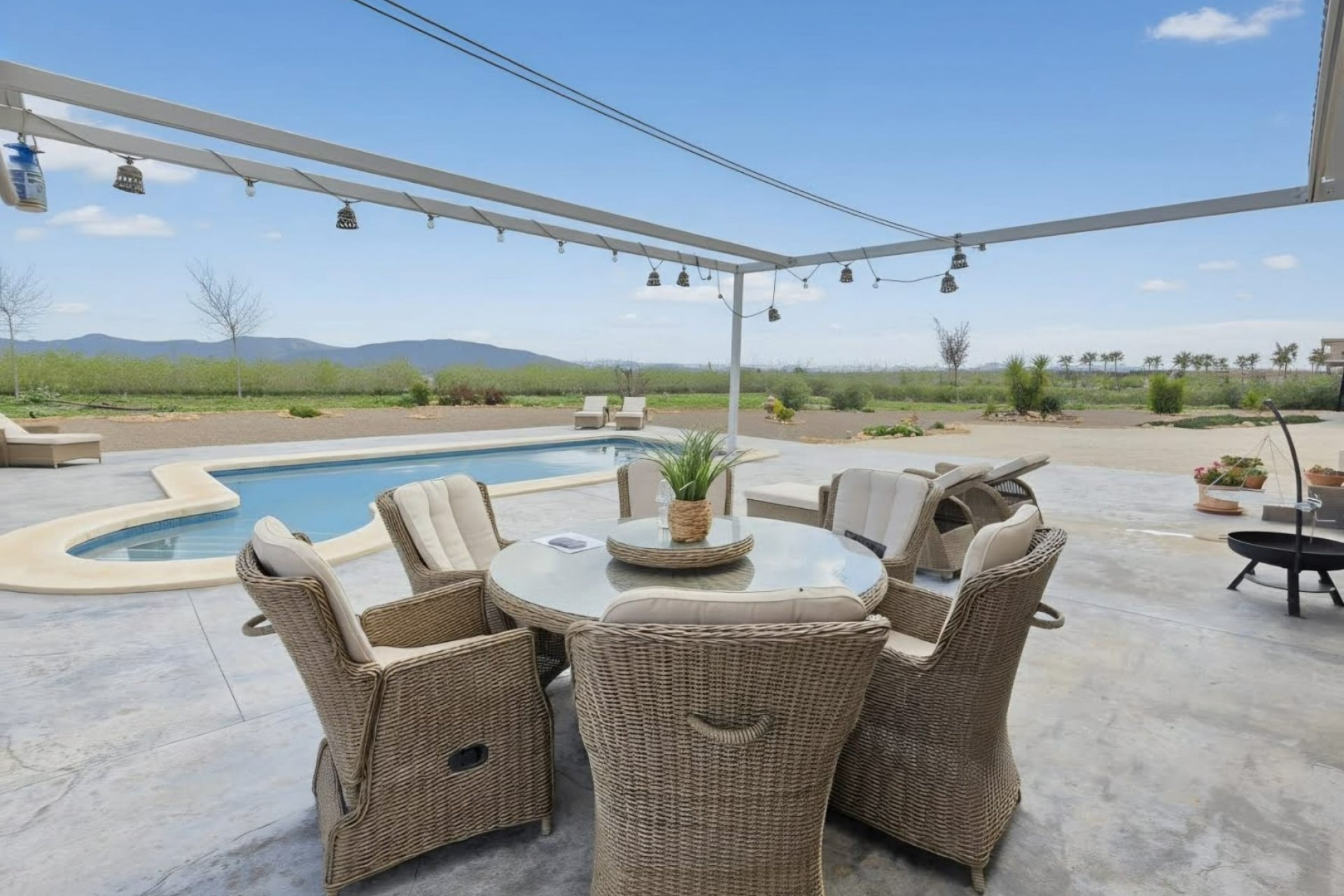 Reventa - Finca -
Pinoso - Pinoso - Country