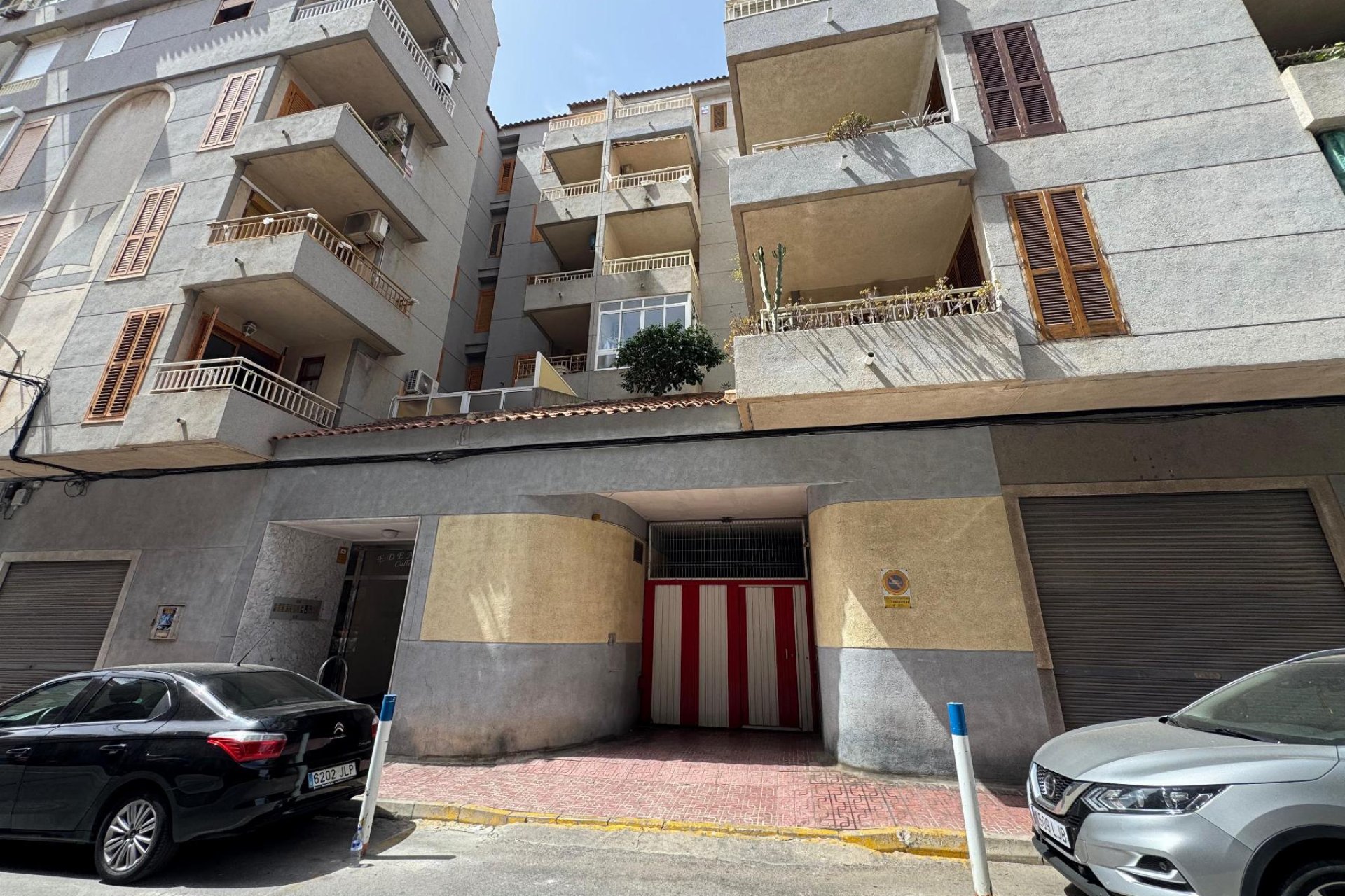 Reventa - Garaje -
Torrevieja - Acequion