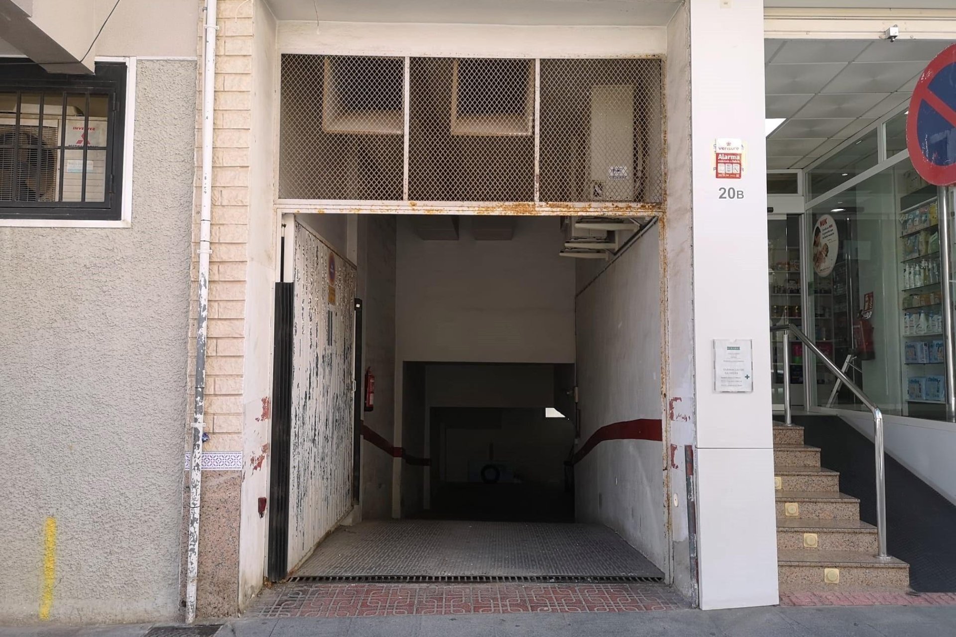 Reventa - Garaje -
Torrevieja - Centro