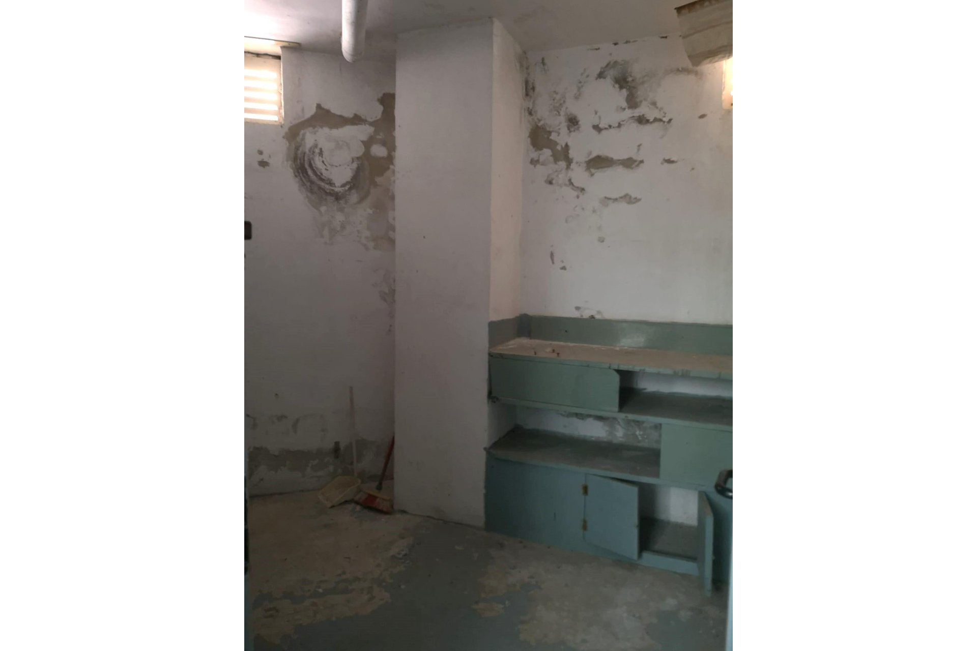 Reventa - Garaje -
Torrevieja - Estacion de autobuses