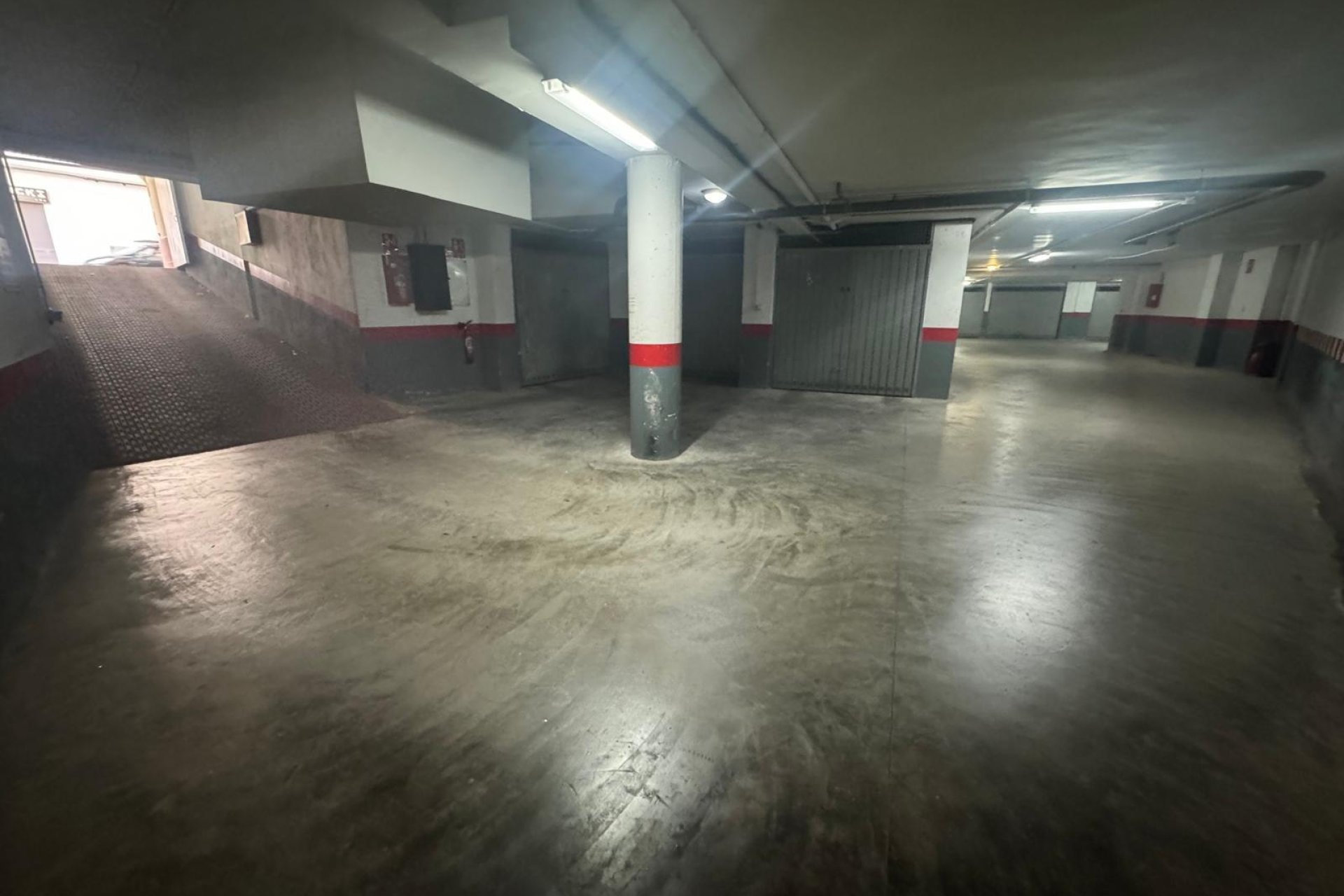 Reventa - Garaje -
Torrevieja - La Mata