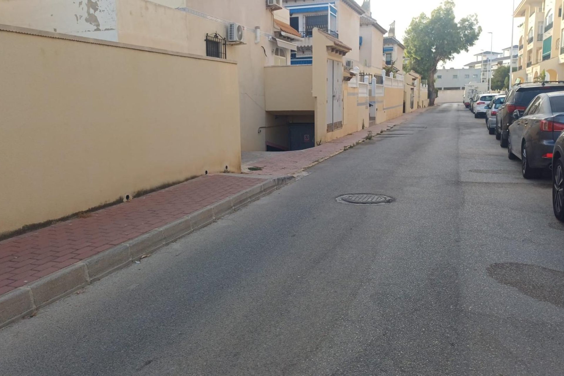 Reventa - Garaje -
Torrevieja - La Mata