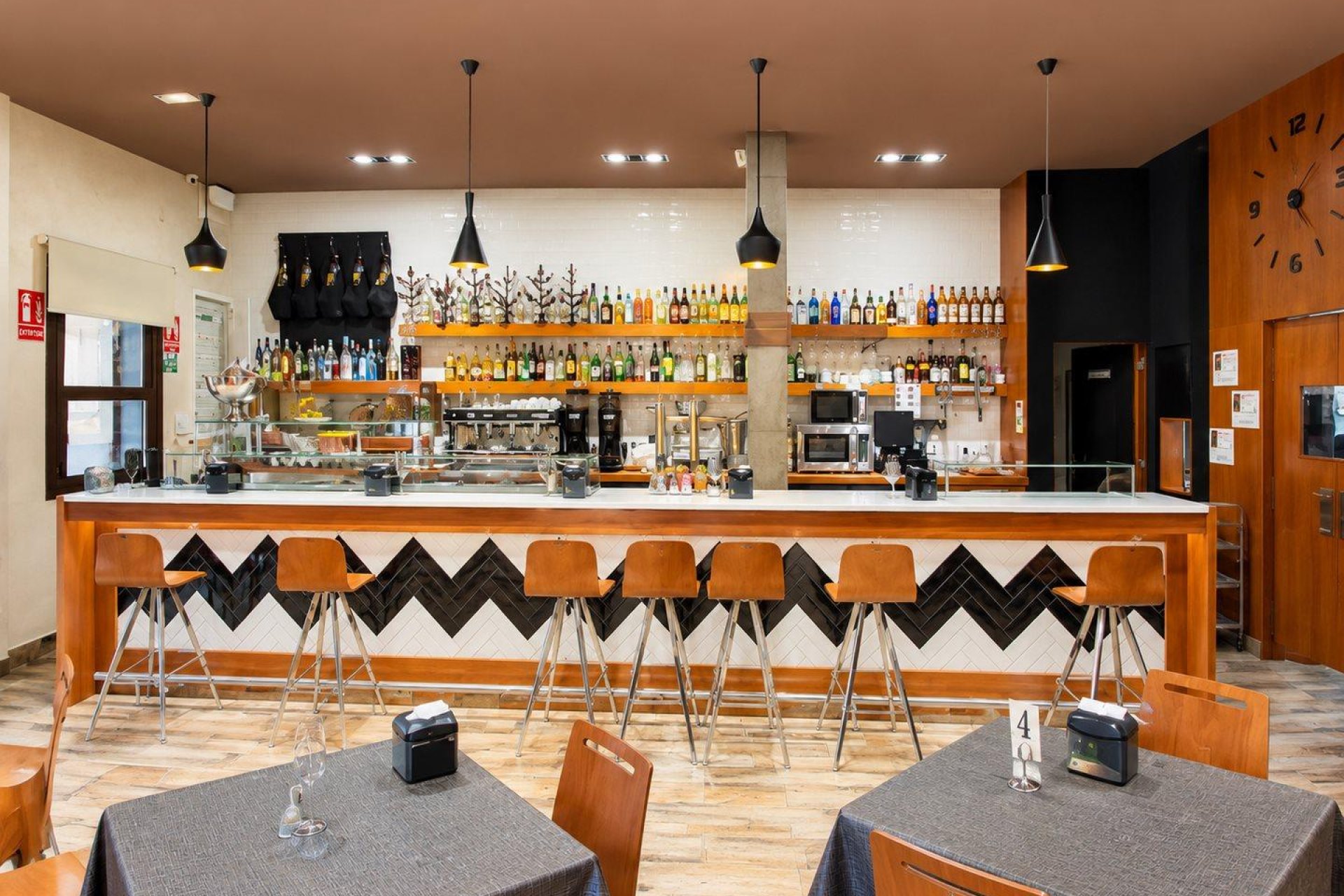 Reventa - Local -
Orihuela - LA MURADA