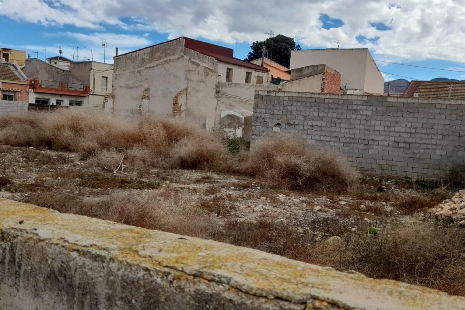 Reventa - Terreno -
Benferri - CENTRO