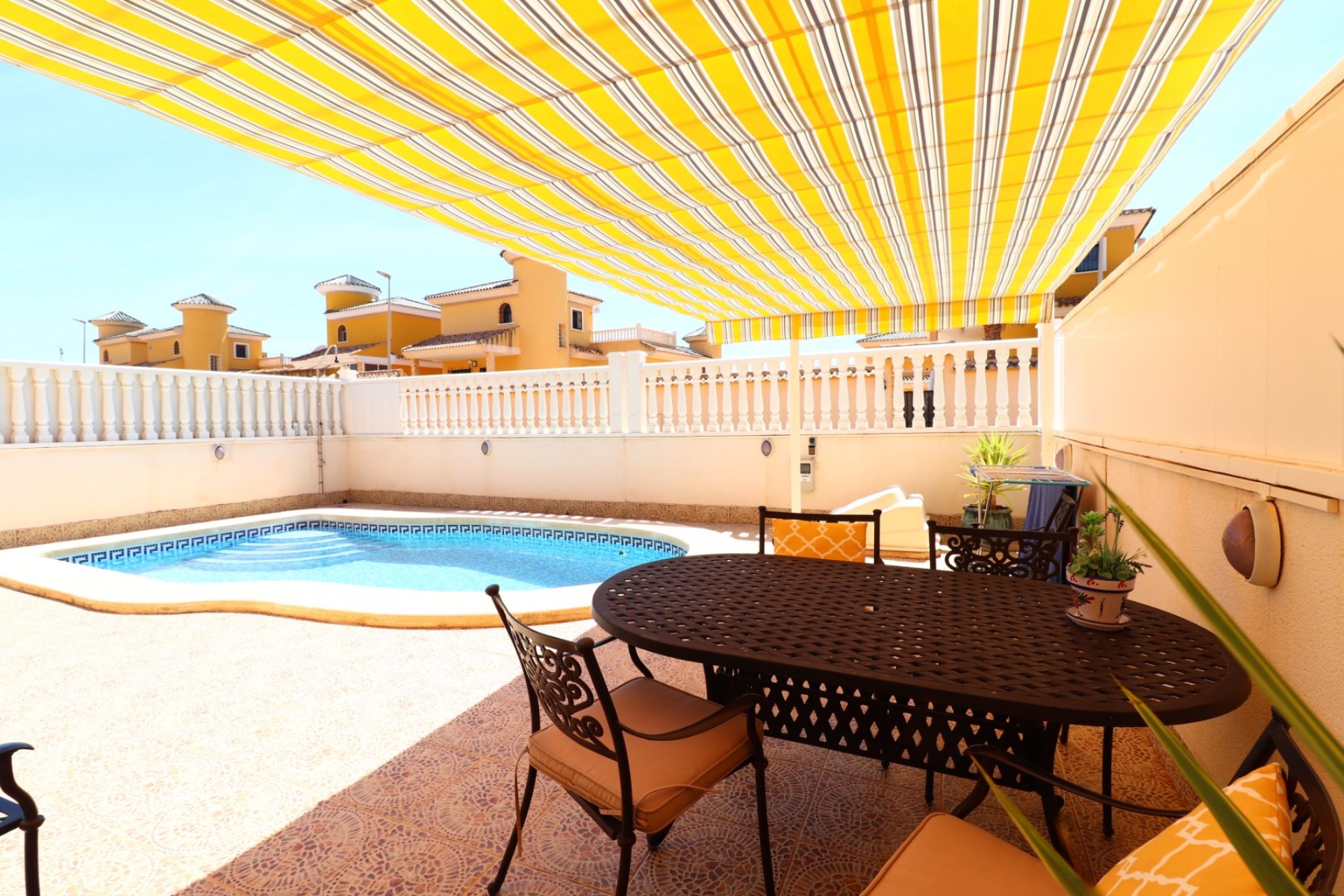 Reventa - Villa -
Algorfa - Lo Crispin