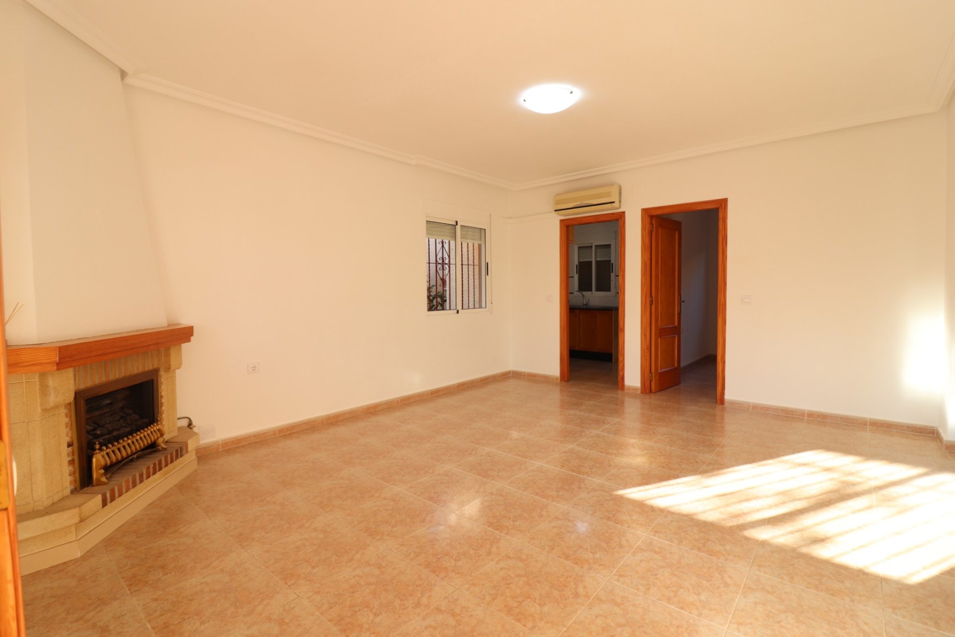 Reventa - Villa -
Algorfa - Montemar