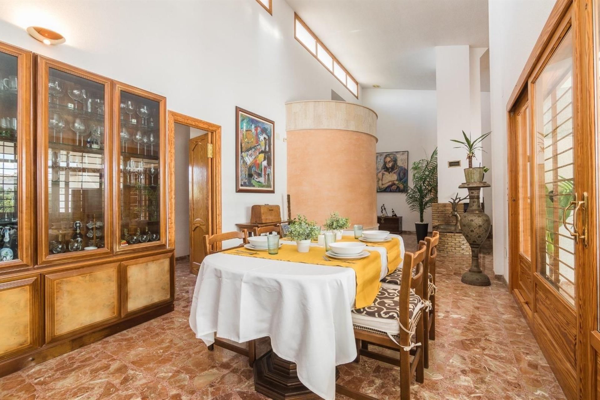 Reventa - Villa -
Alicante - Corte Ingles