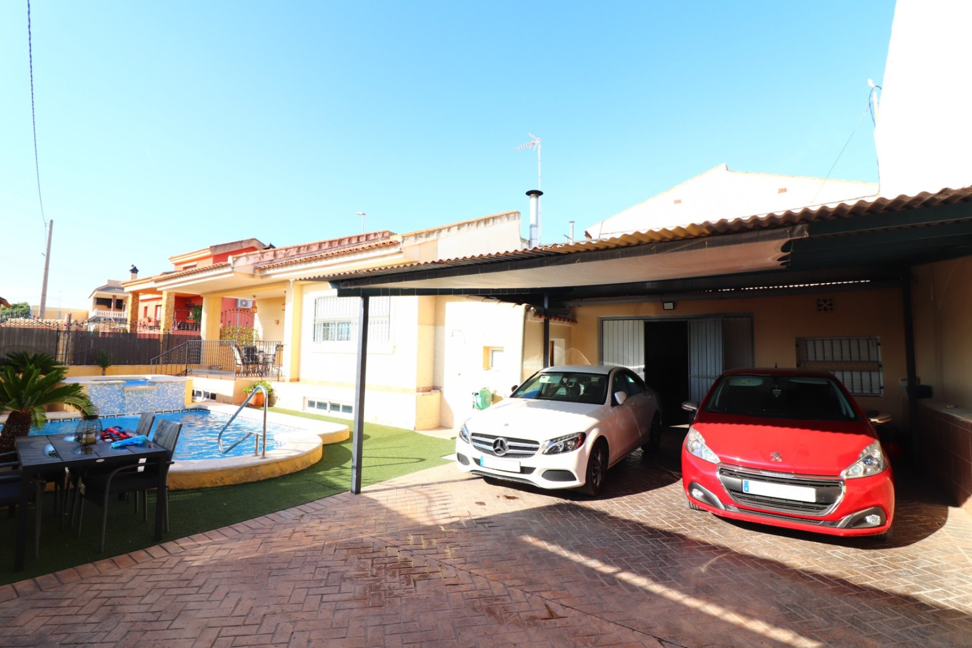 Reventa - Villa -
Almoradi - El Saladar