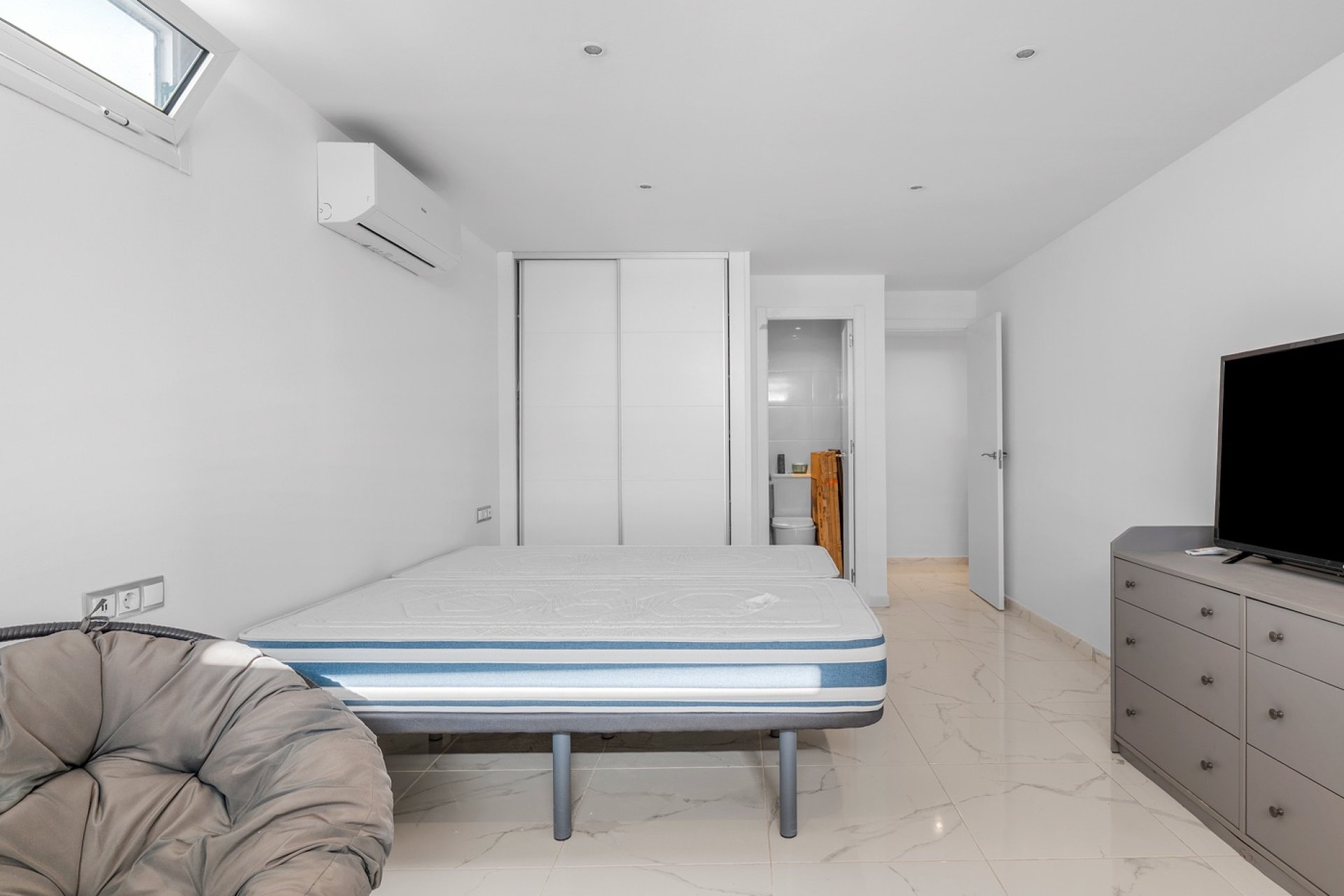 Reventa - Villa -
Ciudad Quesada - Ciudad Quesada - Town