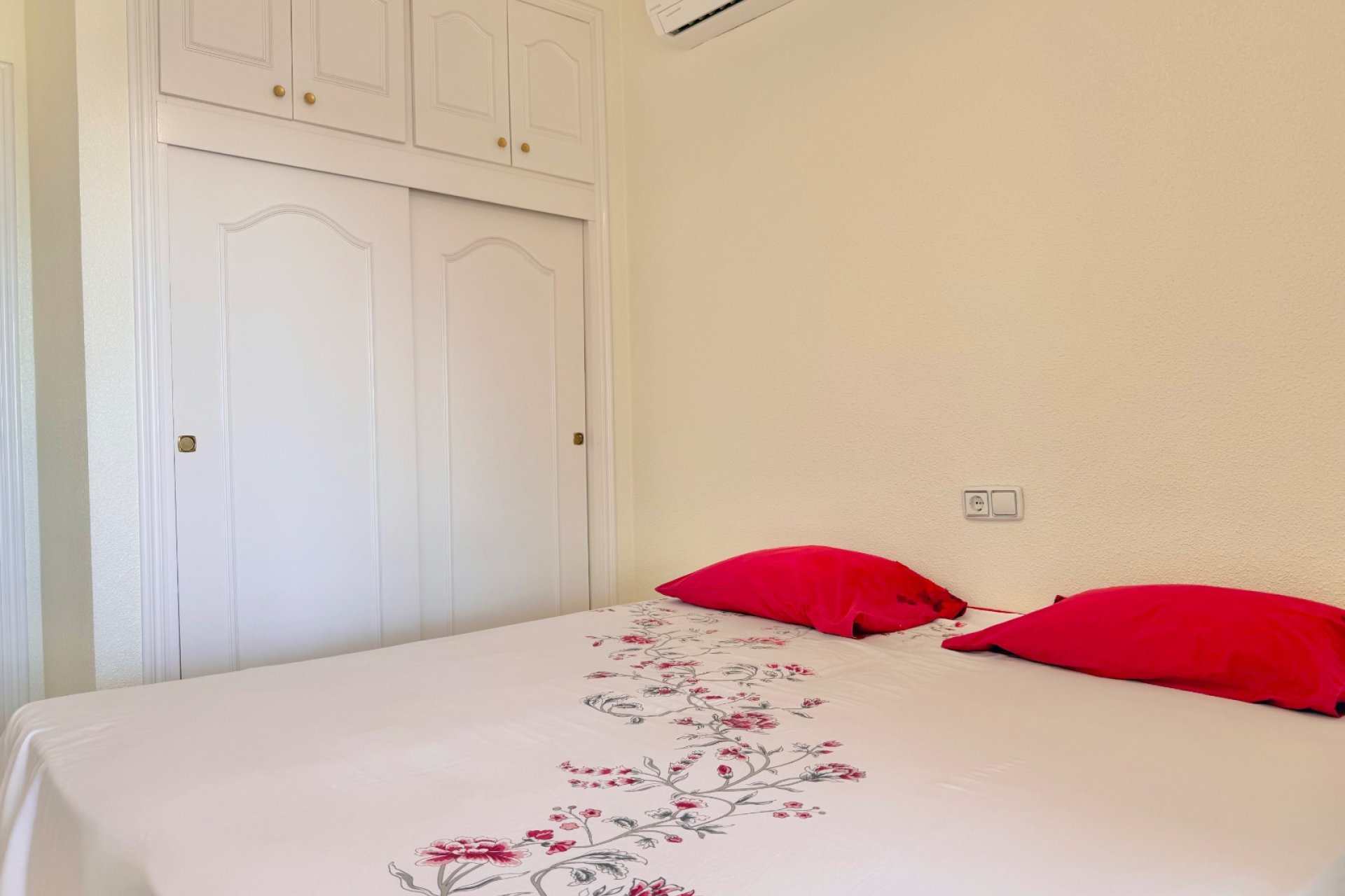 Reventa - Villa -
Ciudad Quesada - Ciudad Quesada - Town