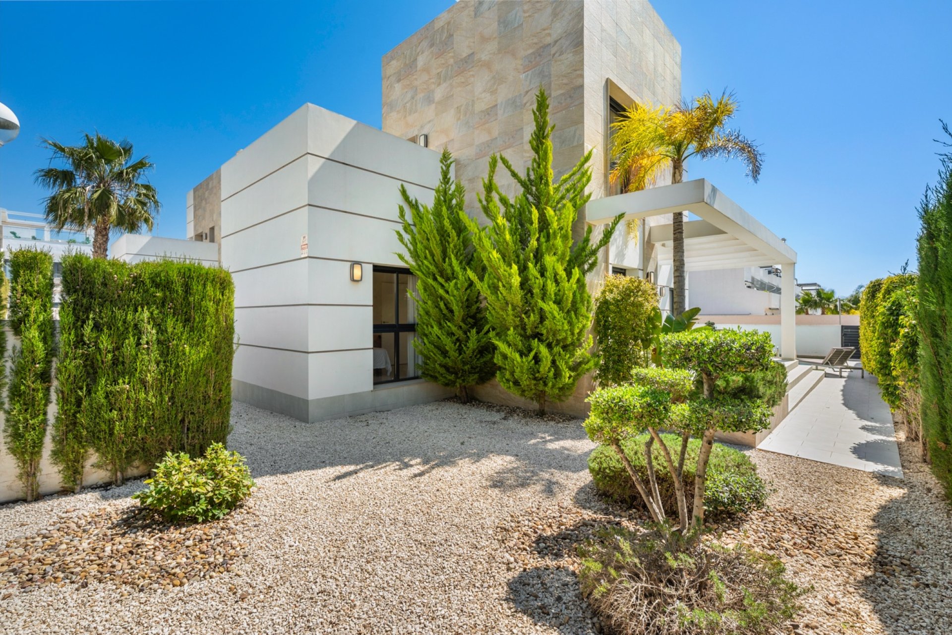 Reventa - Villa -
Ciudad Quesada - Doña Pepa