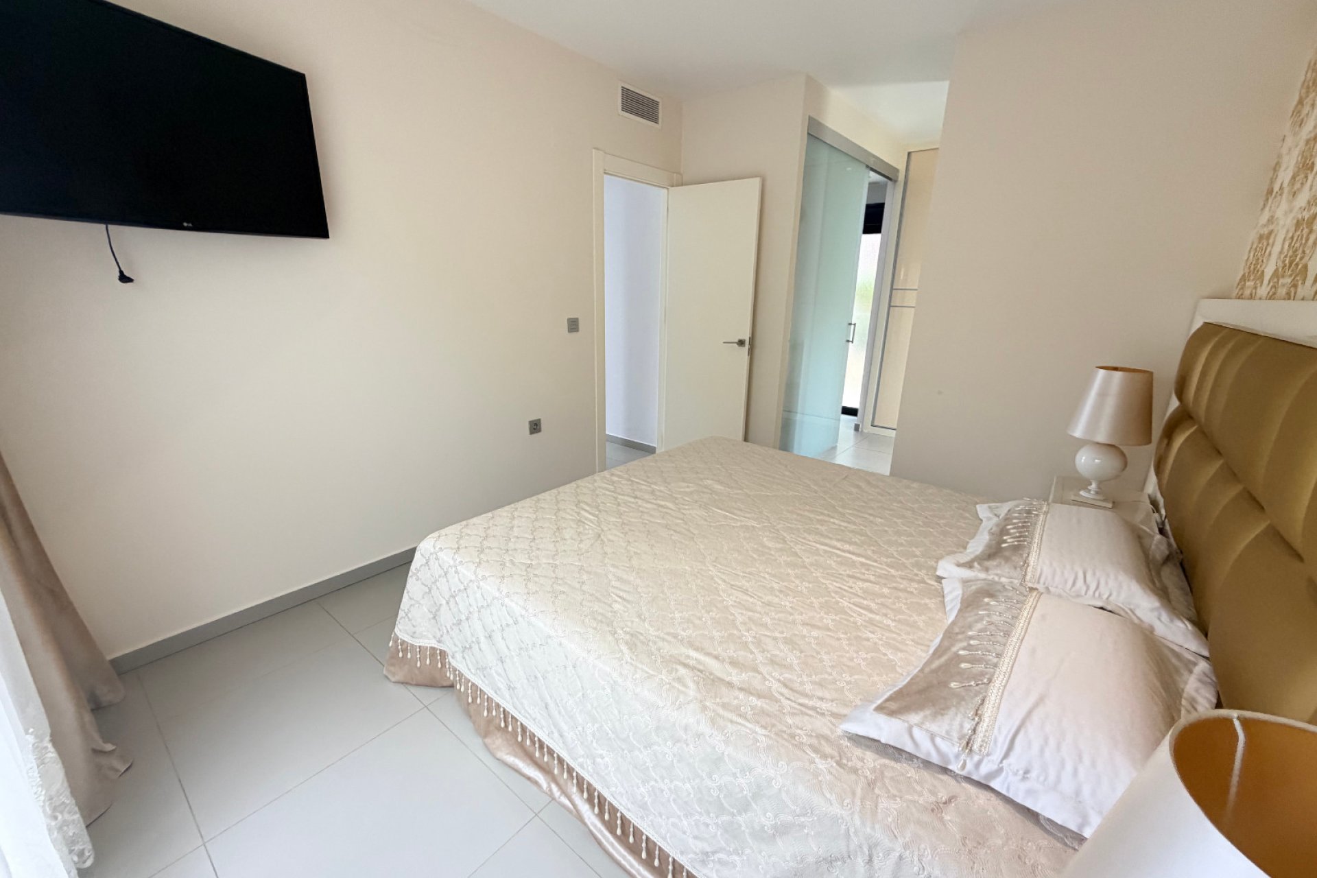 Reventa - Villa -
Ciudad Quesada - Doña Pepa
