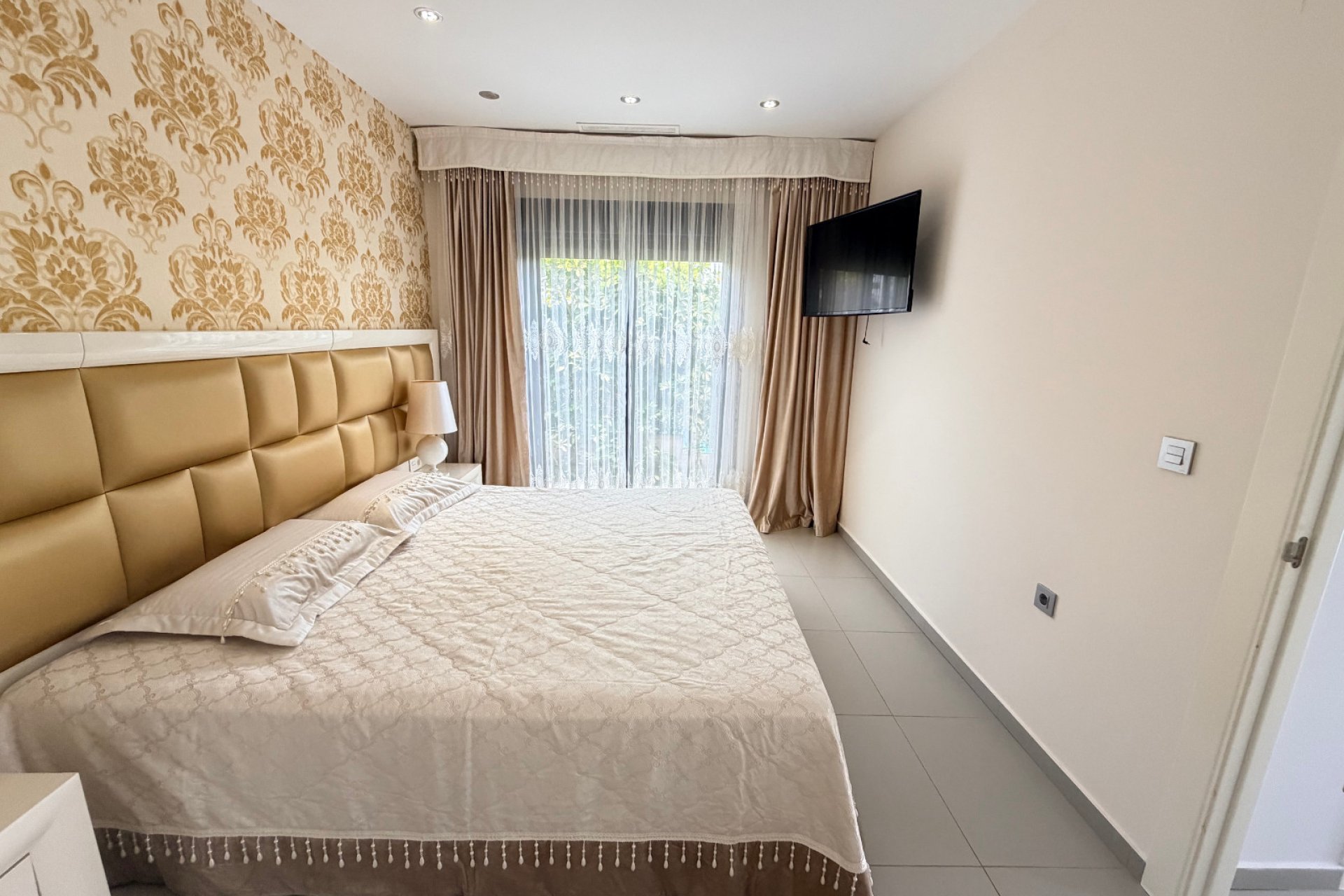 Reventa - Villa -
Ciudad Quesada - Doña Pepa
