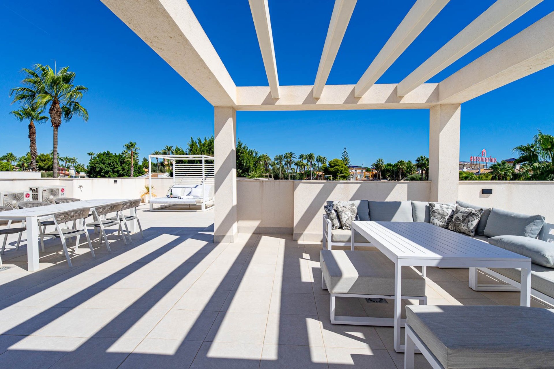 Reventa - Villa -
Ciudad Quesada - Doña Pepa