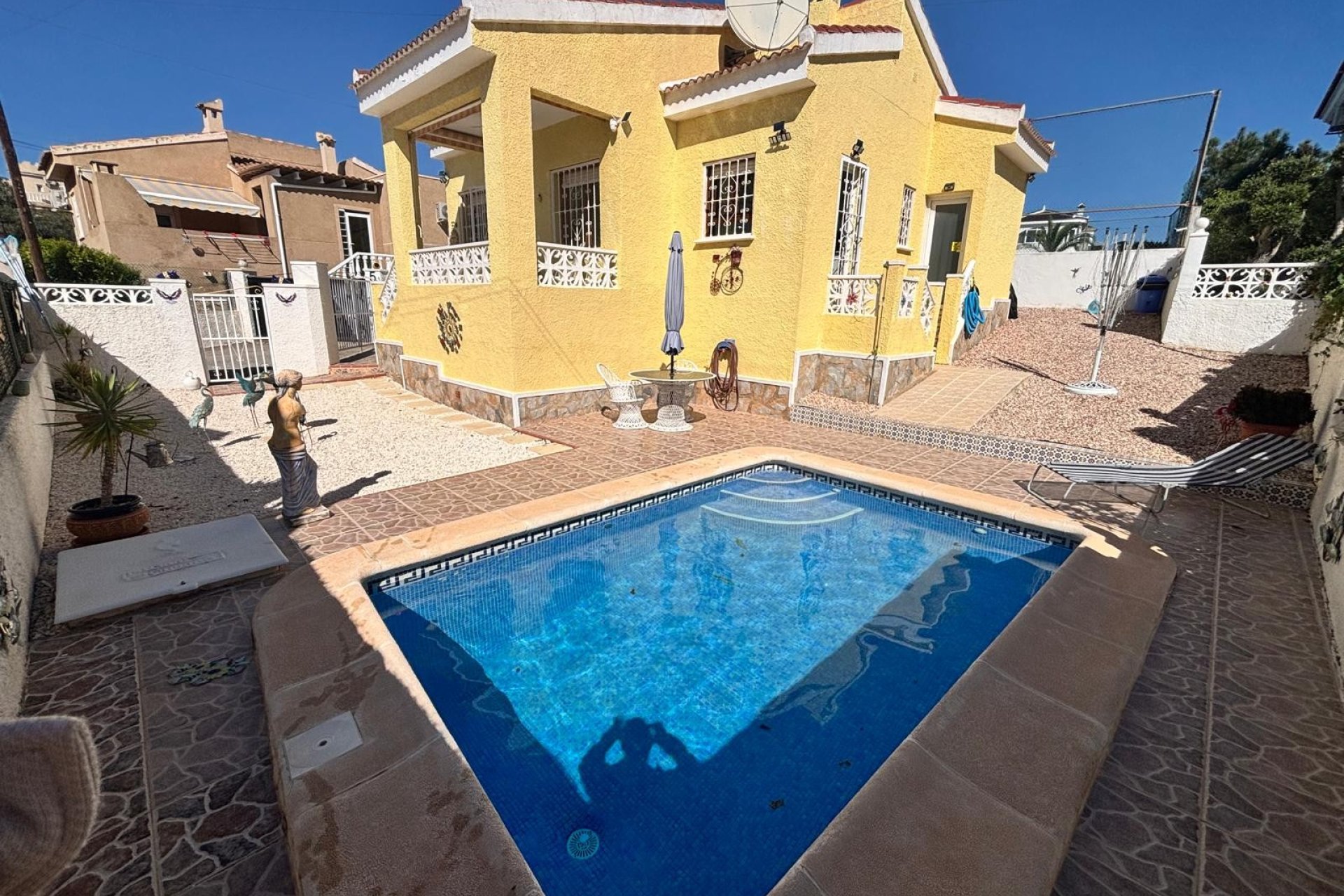 Reventa - Villa -
Ciudad Quesada - La Fiesta