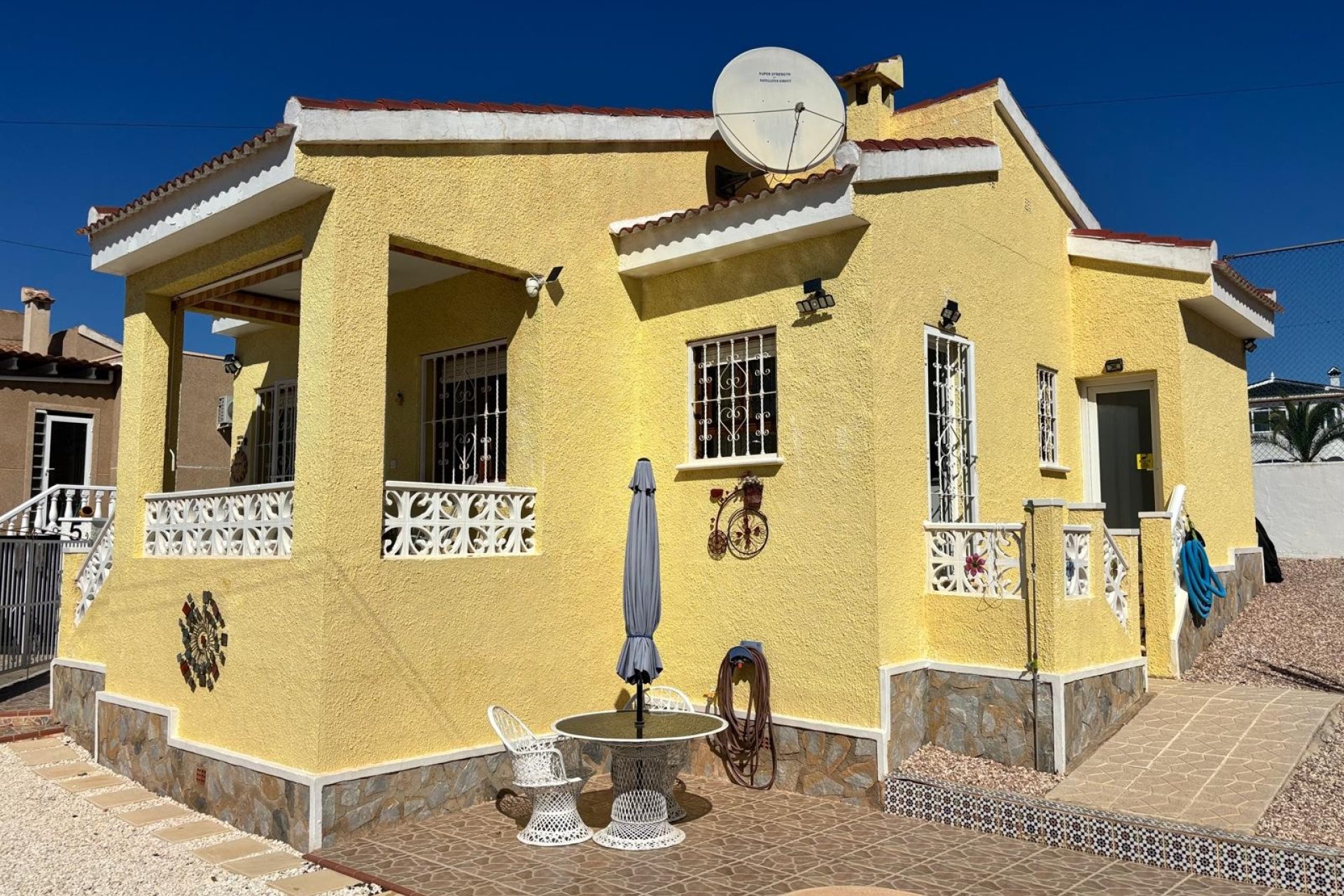 Reventa - Villa -
Ciudad Quesada - La Fiesta