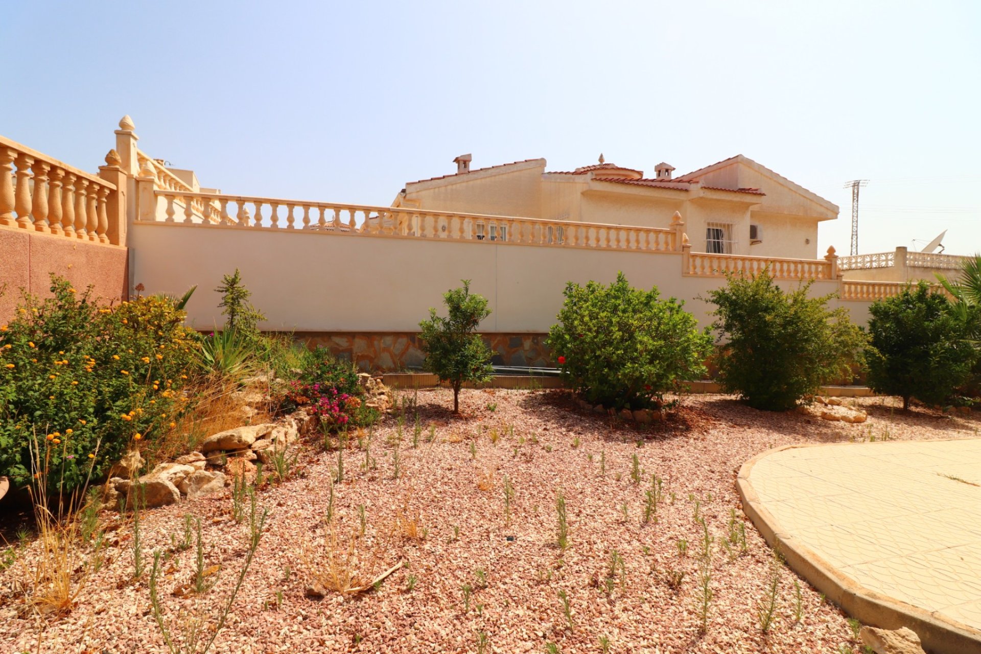 Reventa - Villa -
Ciudad Quesada - La Fiesta