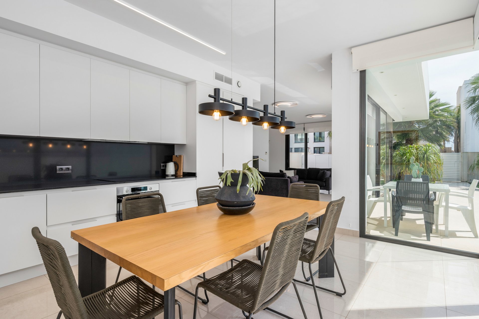 Reventa - Villa -
Ciudad Quesada - La Laguna