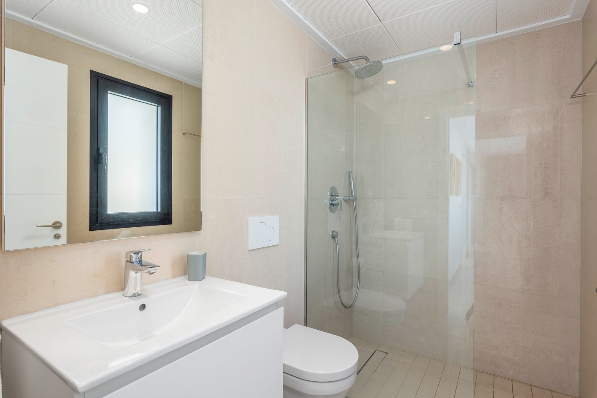 Reventa - Villa -
Ciudad Quesada - La Laguna