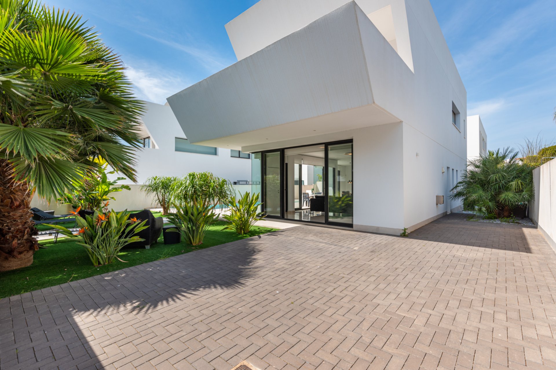 Reventa - Villa -
Ciudad Quesada - La Laguna