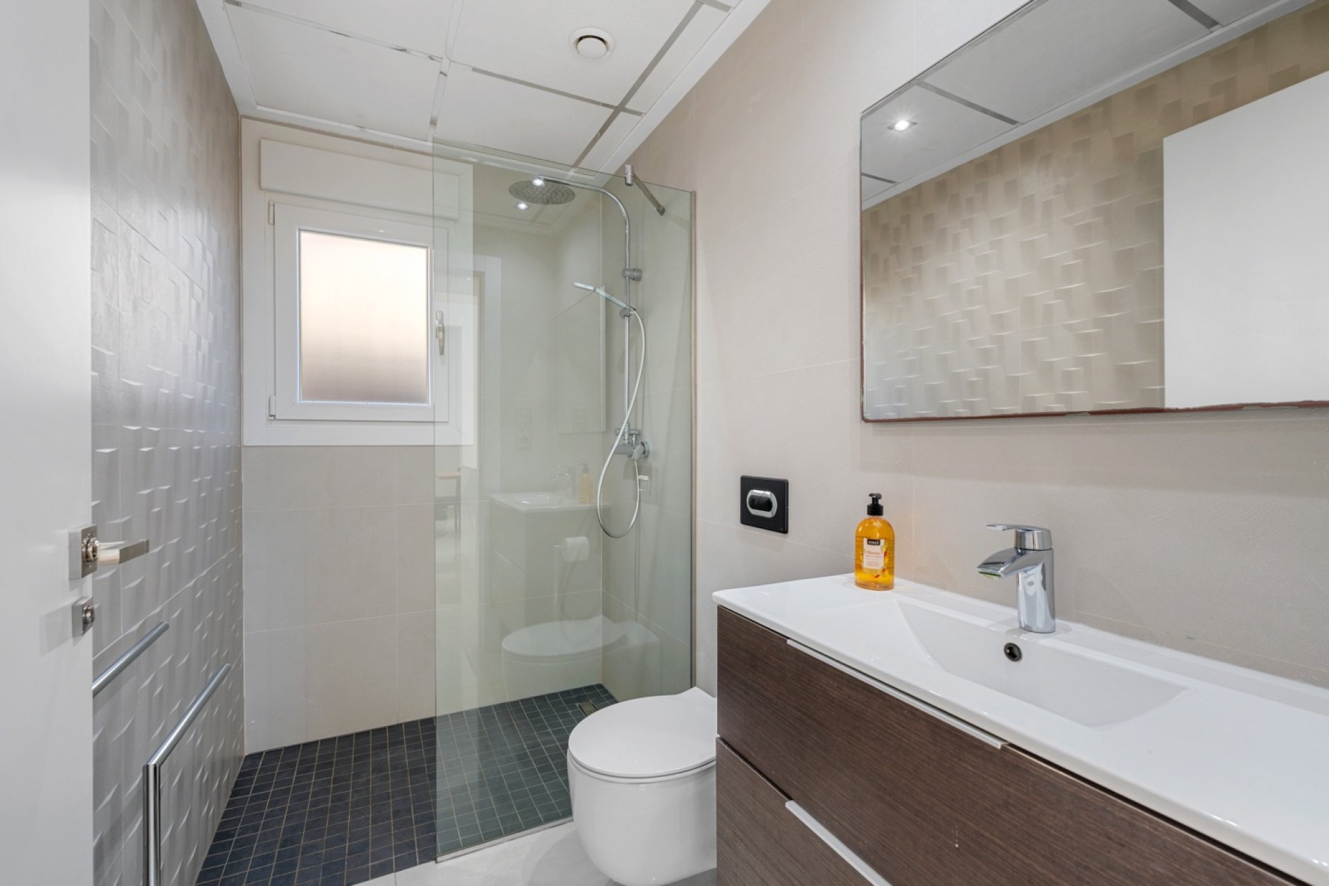 Reventa - Villa -
Ciudad Quesada - La Laguna