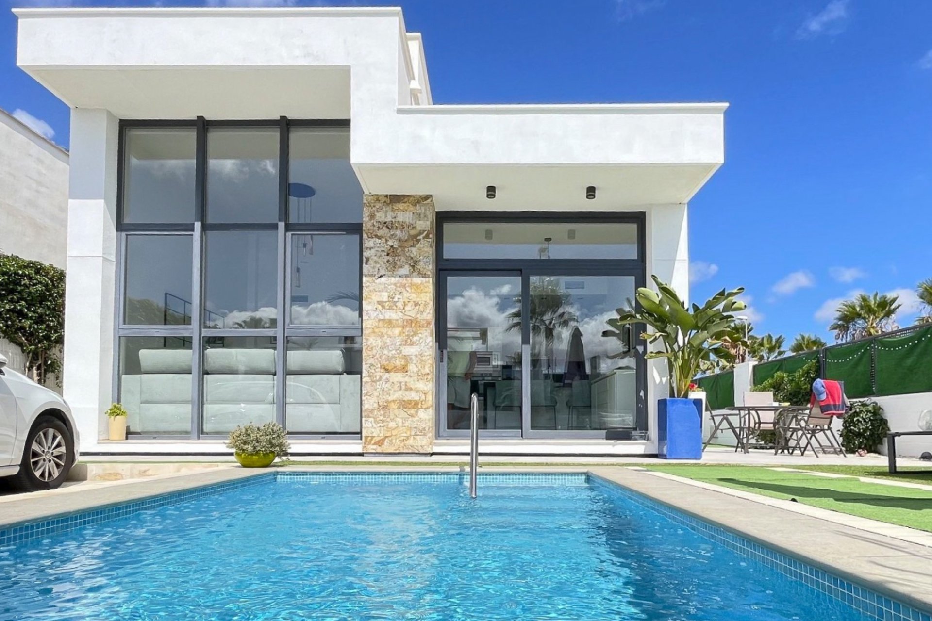 Reventa - Villa -
Ciudad Quesada - La Laguna