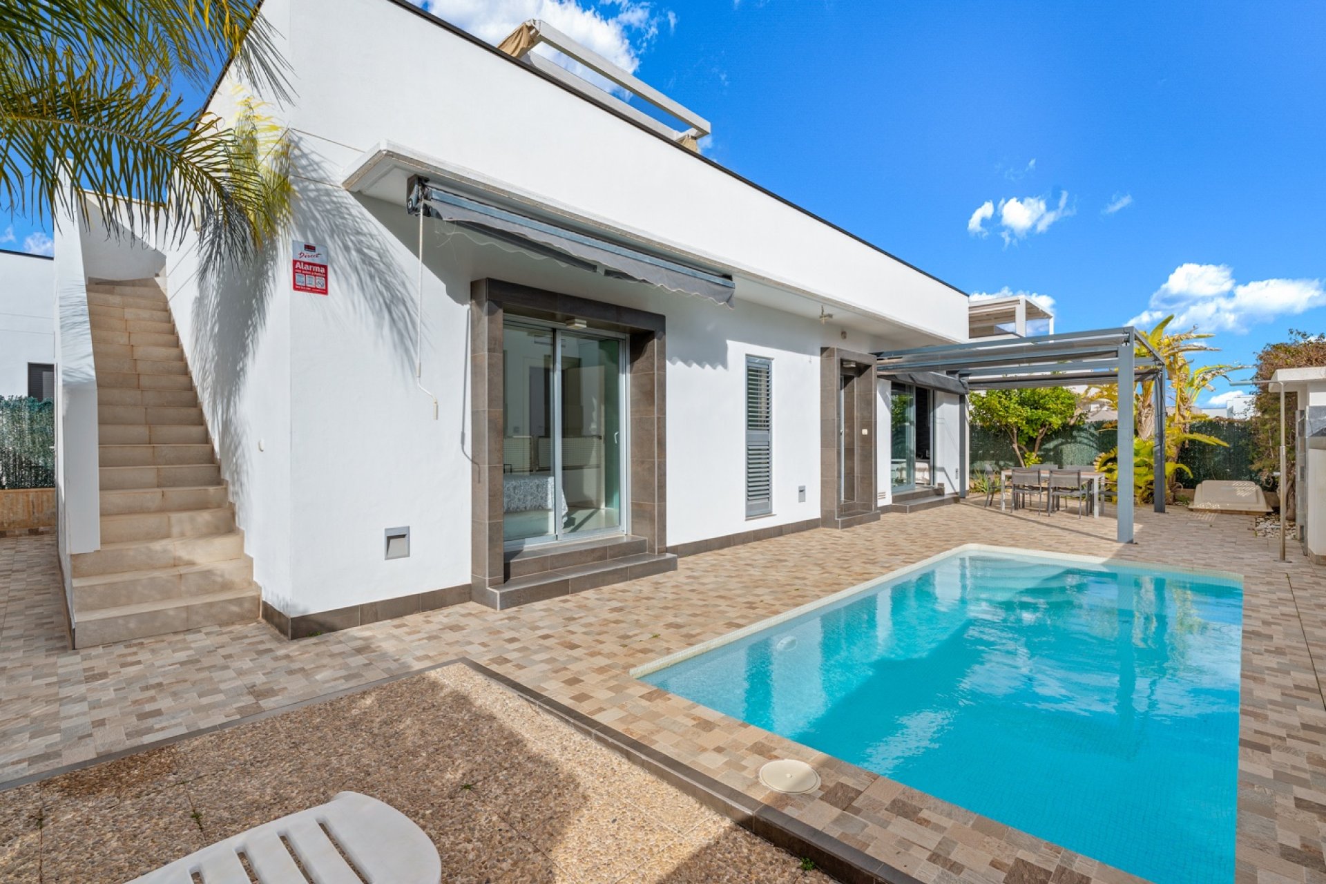 Reventa - Villa -
Ciudad Quesada - La Laguna