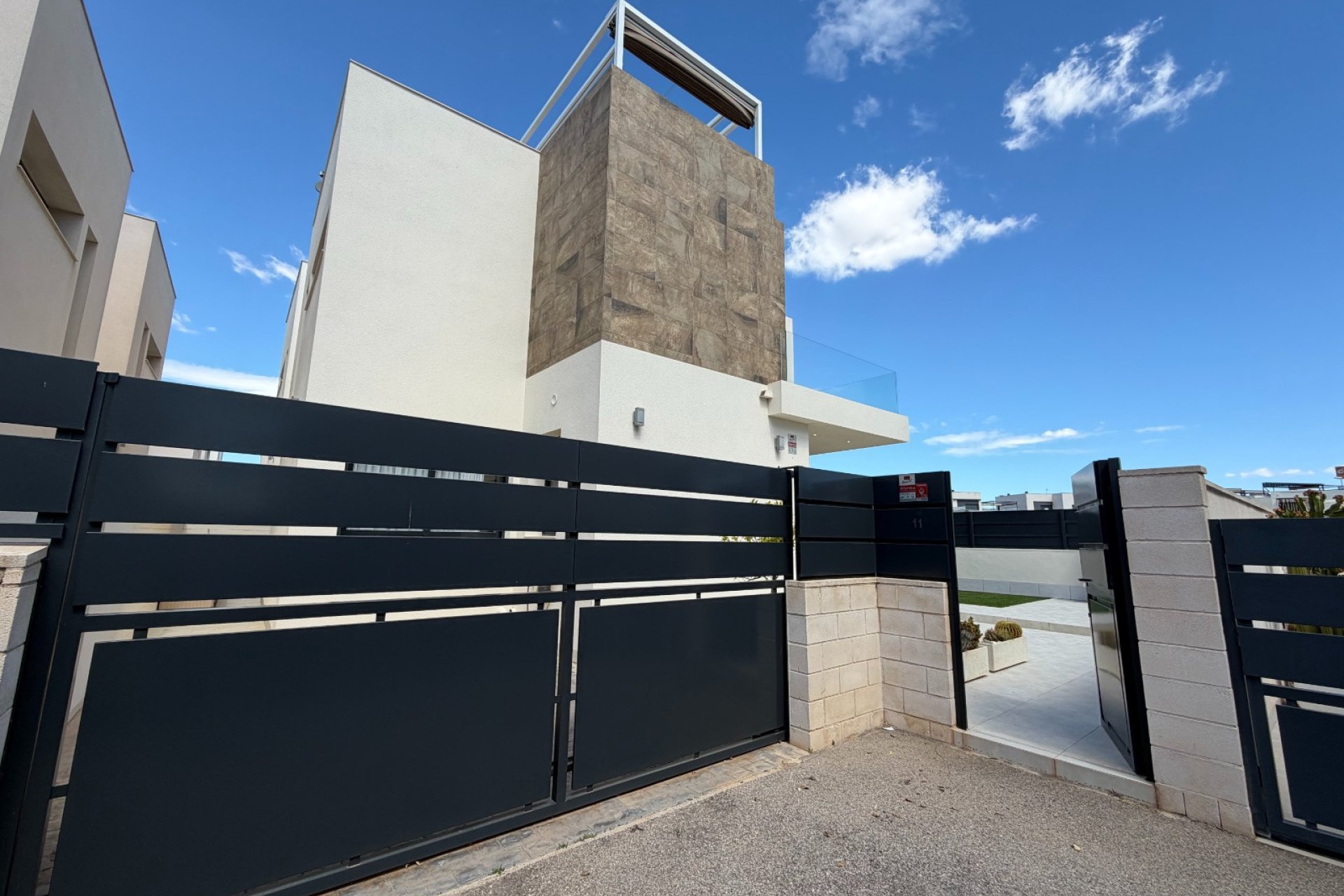 Reventa - Villa -
Ciudad Quesada - La Laguna