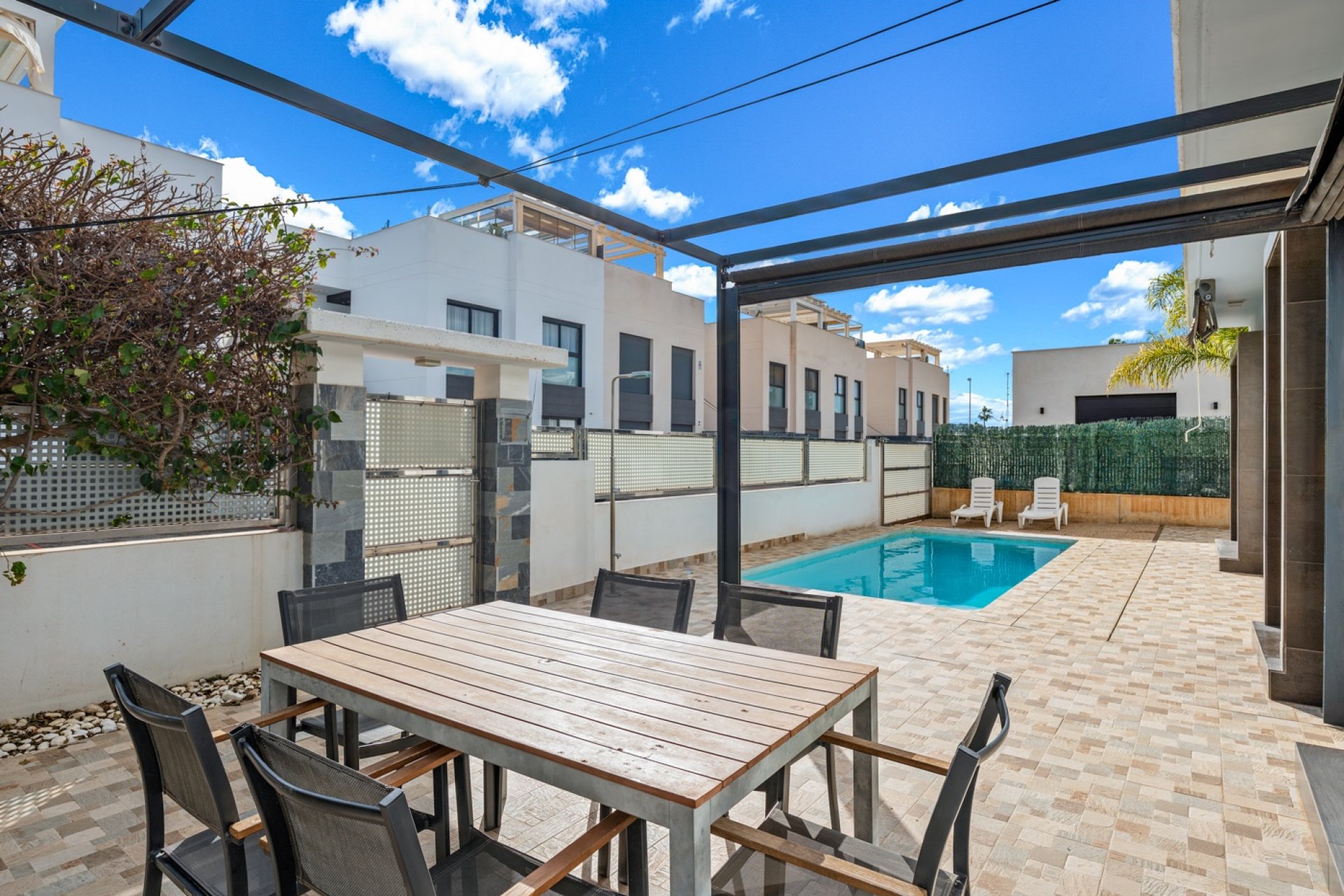 Reventa - Villa -
Ciudad Quesada - La Laguna
