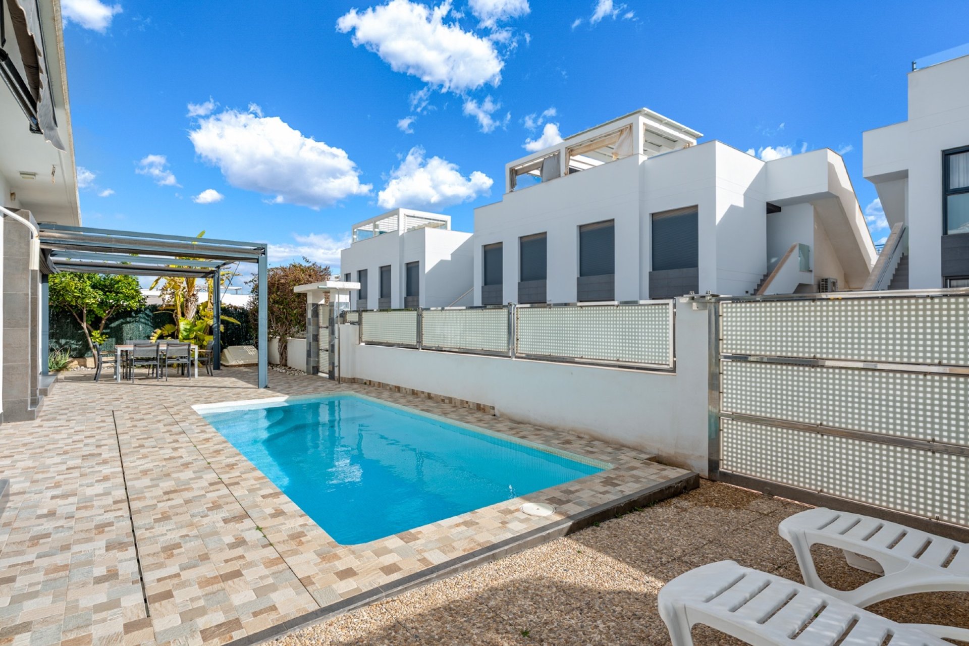 Reventa - Villa -
Ciudad Quesada - La Laguna