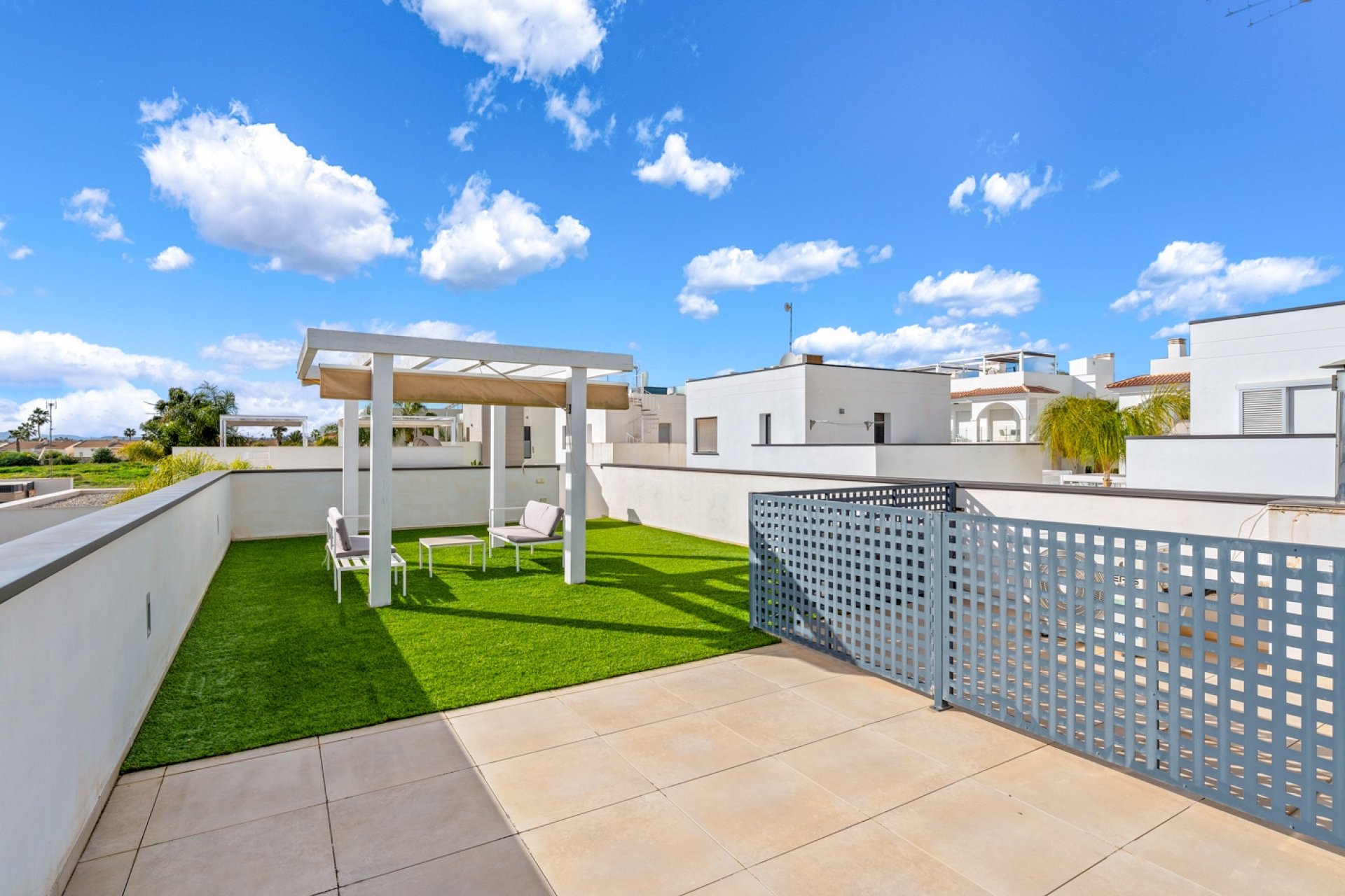 Reventa - Villa -
Ciudad Quesada - La Laguna