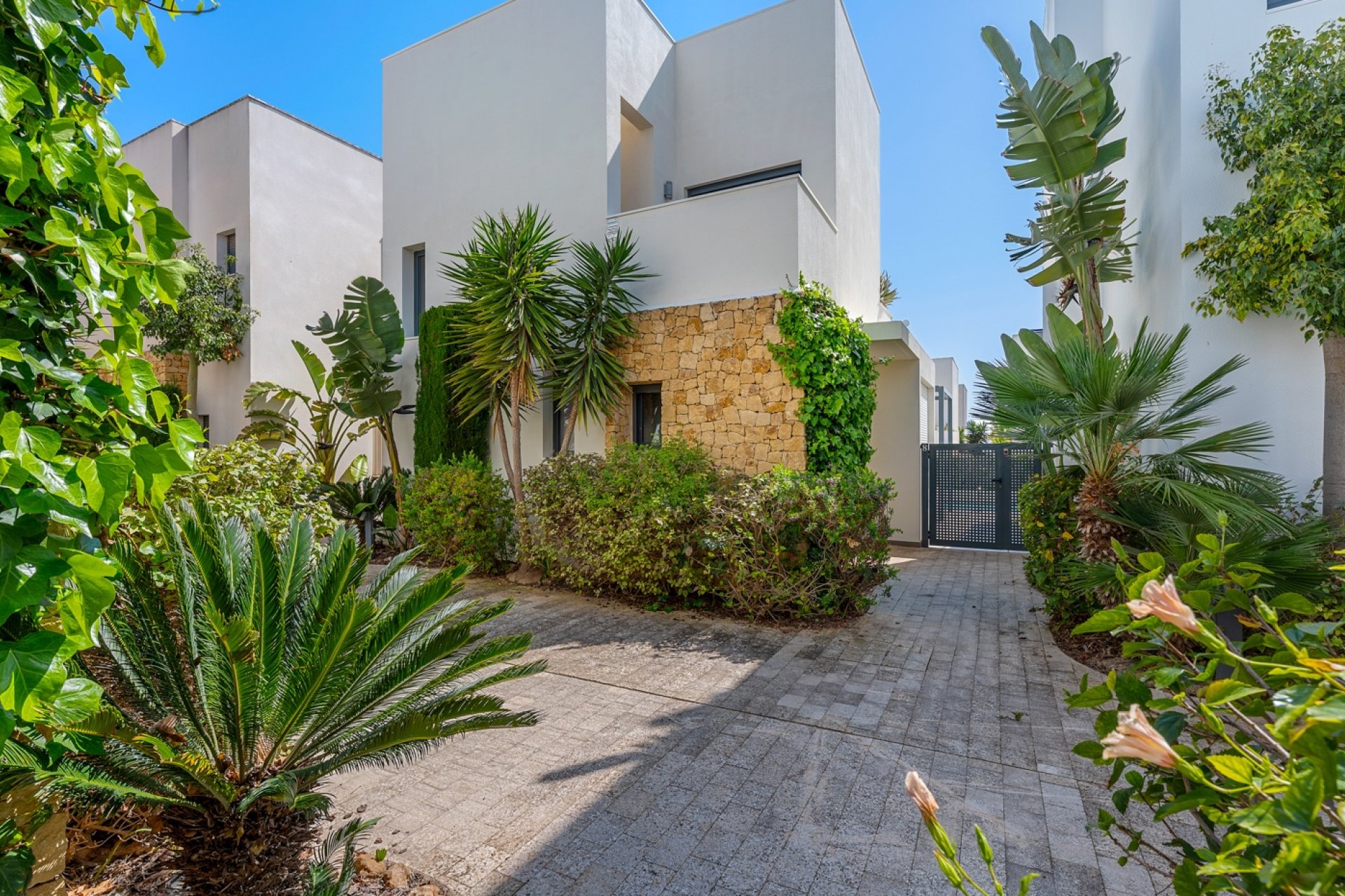 Reventa - Villa -
Ciudad Quesada - La Laguna