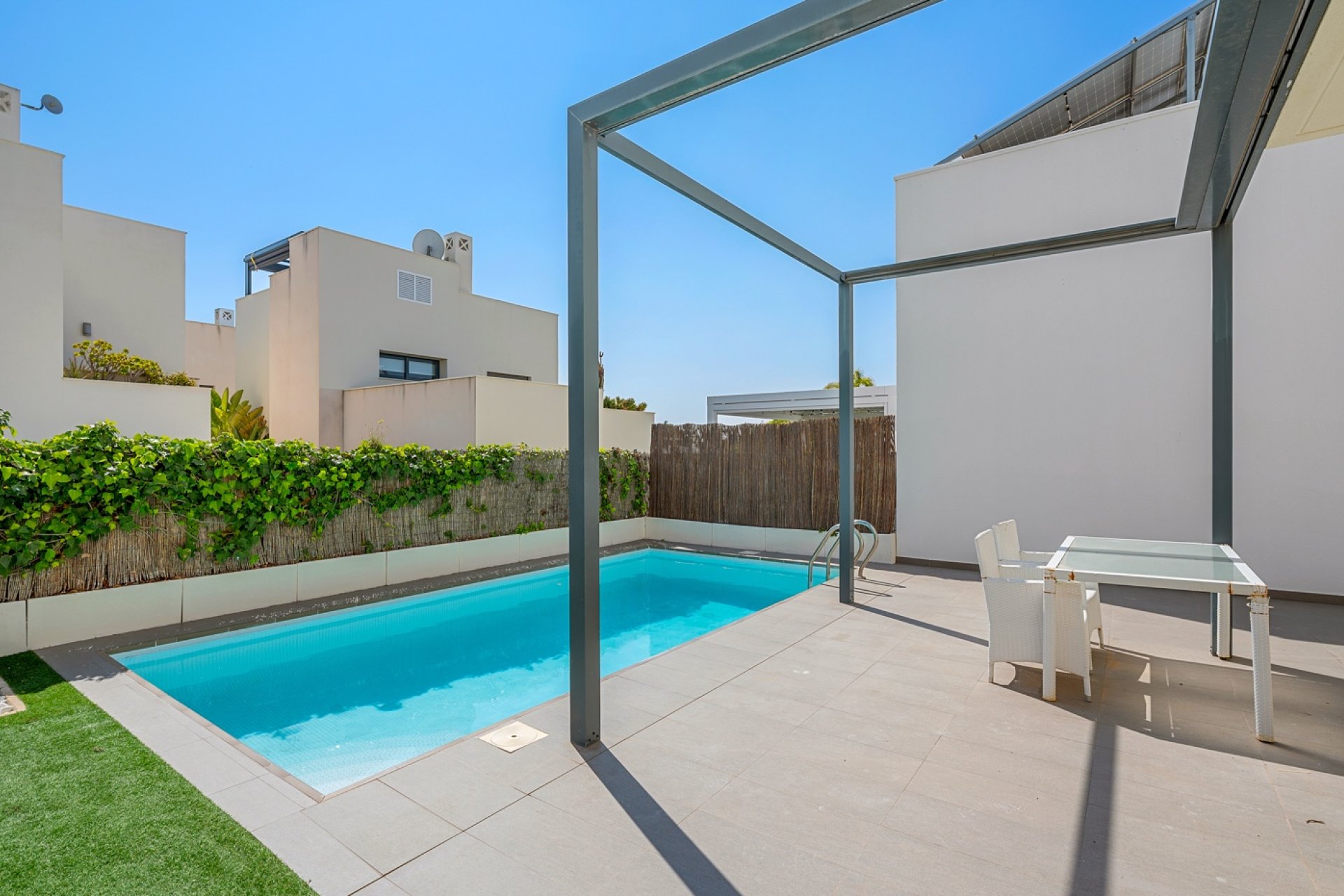 Reventa - Villa -
Ciudad Quesada - La Laguna