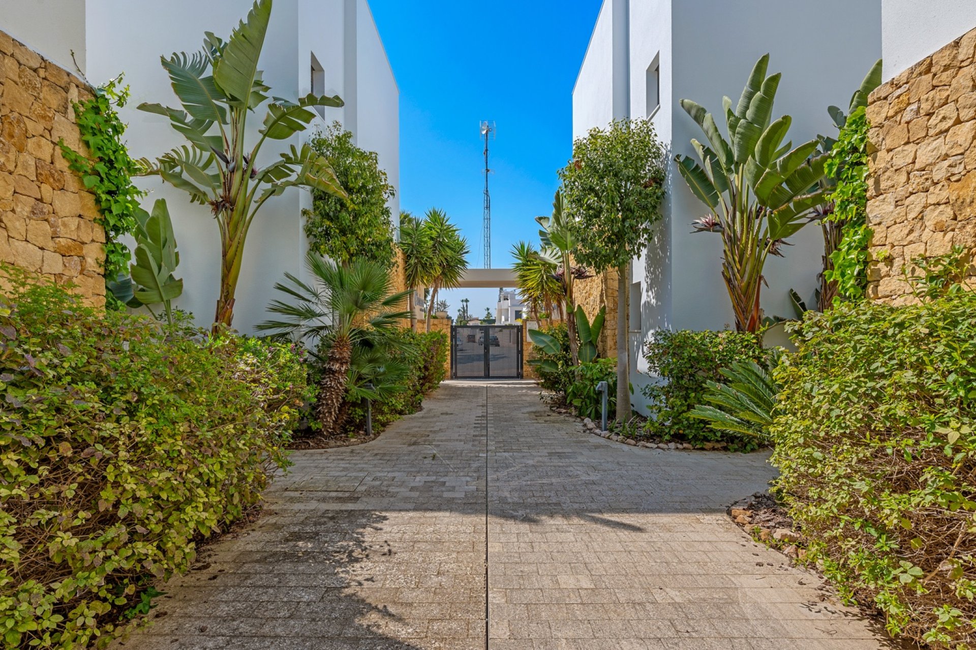 Reventa - Villa -
Ciudad Quesada - La Laguna