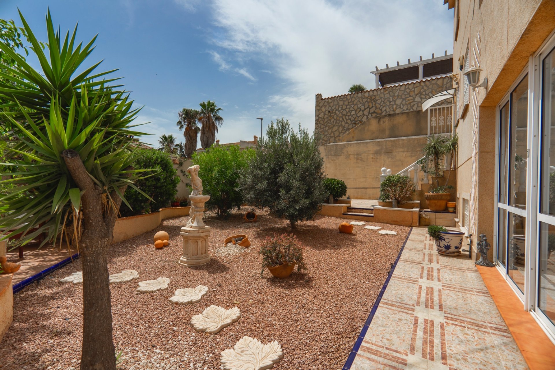 Reventa - Villa -
Ciudad Quesada - La Marquesa