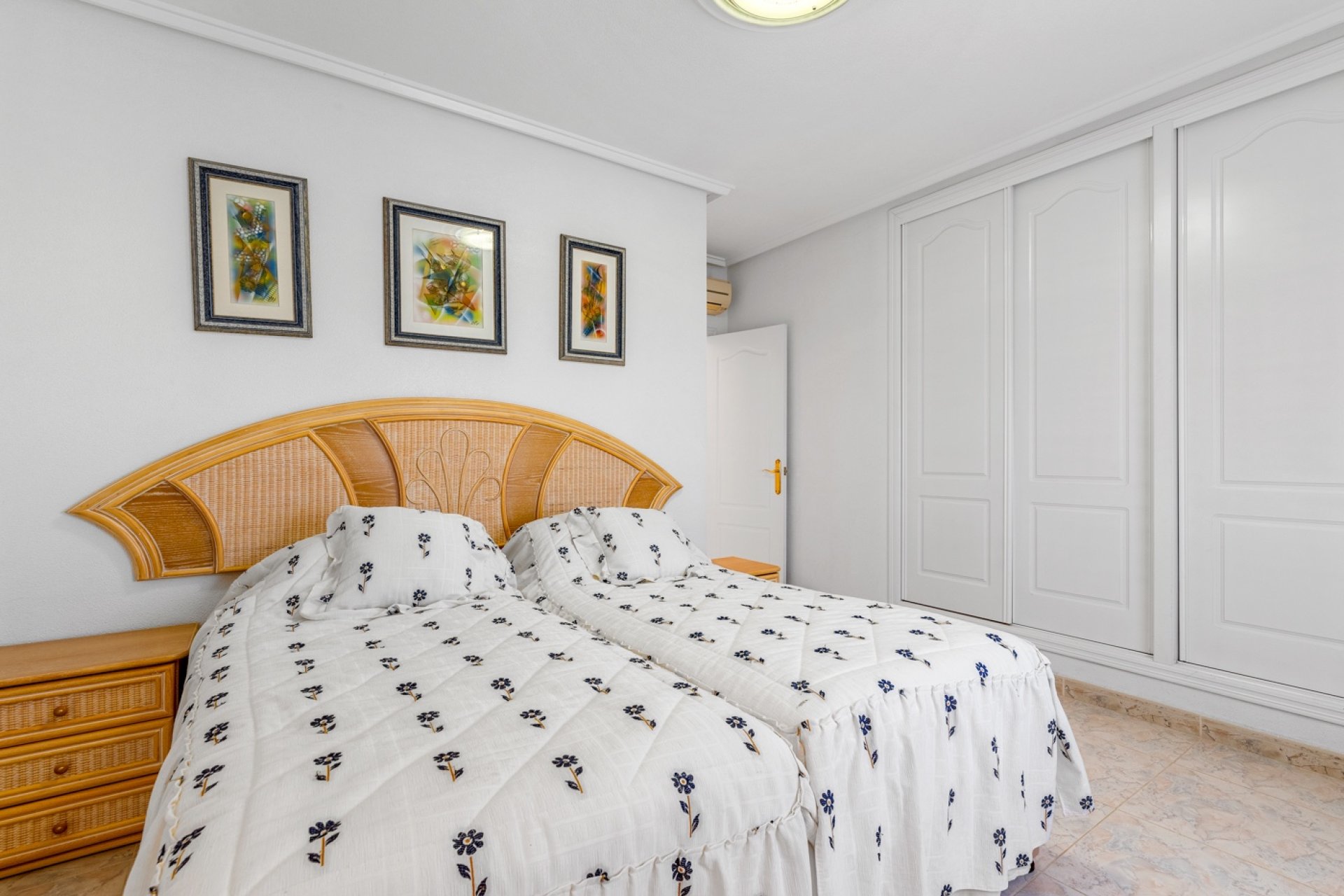 Reventa - Villa -
Ciudad Quesada - La Marquesa