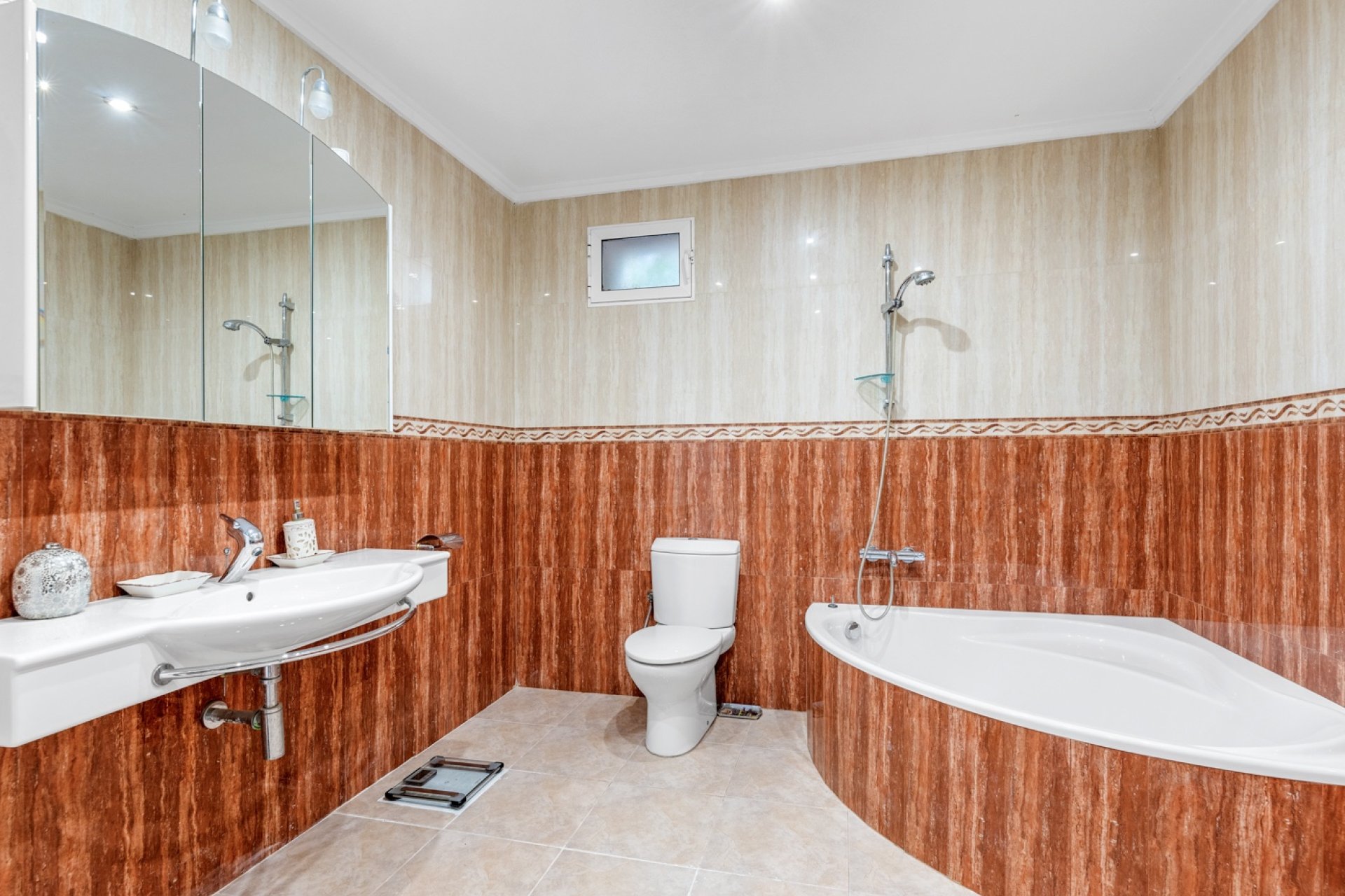 Reventa - Villa -
Ciudad Quesada - La Marquesa