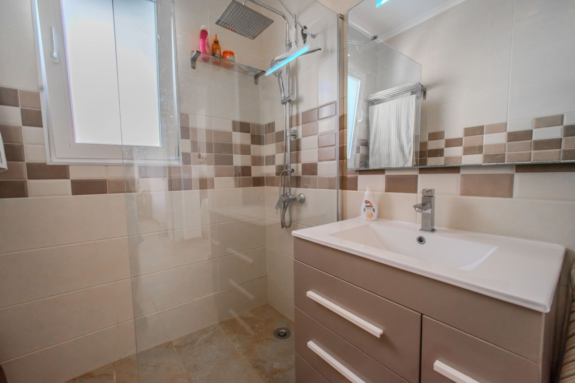 Reventa - Villa -
Ciudad Quesada - La Marquesa