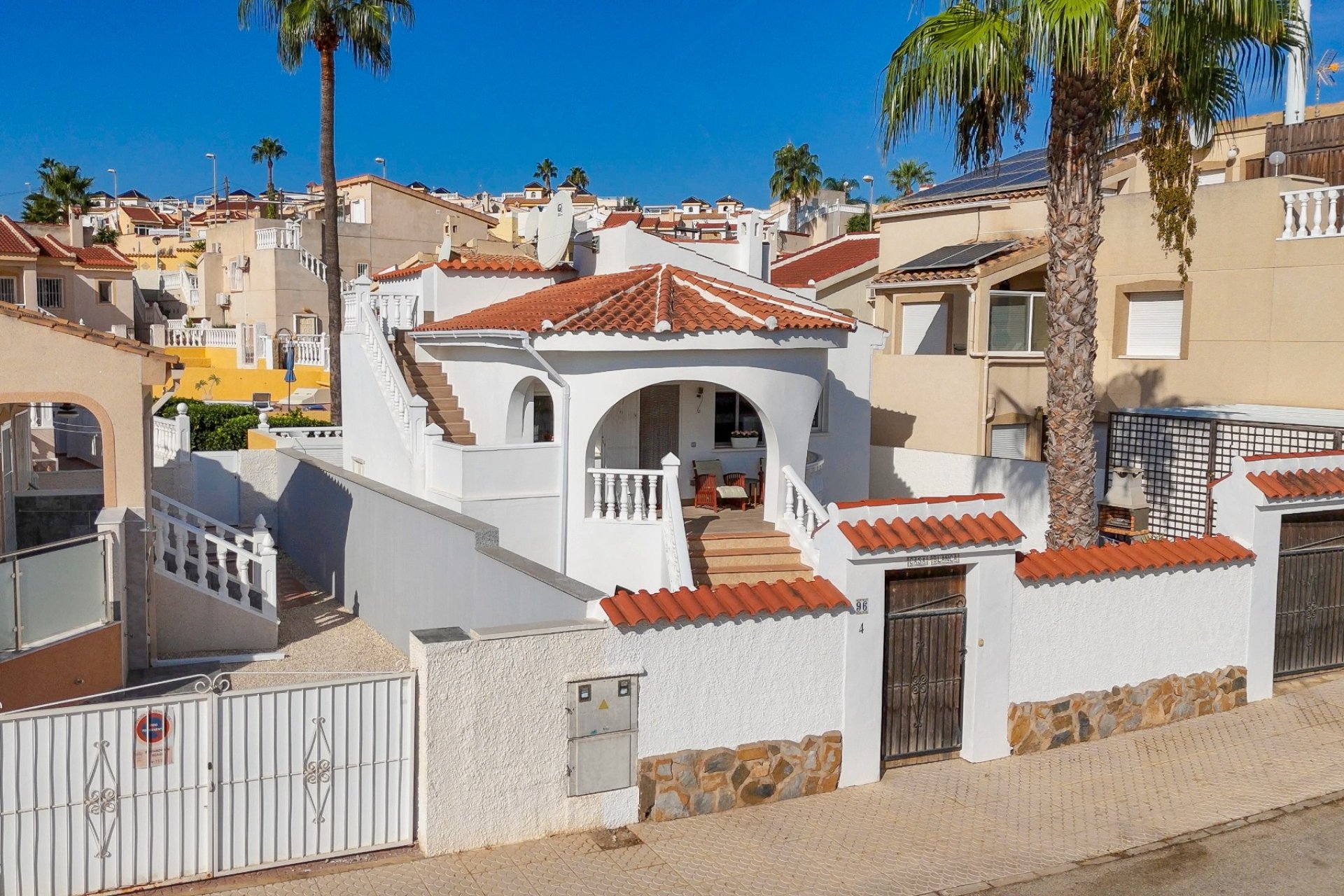 Reventa - Villa -
Ciudad Quesada - La Marquesa