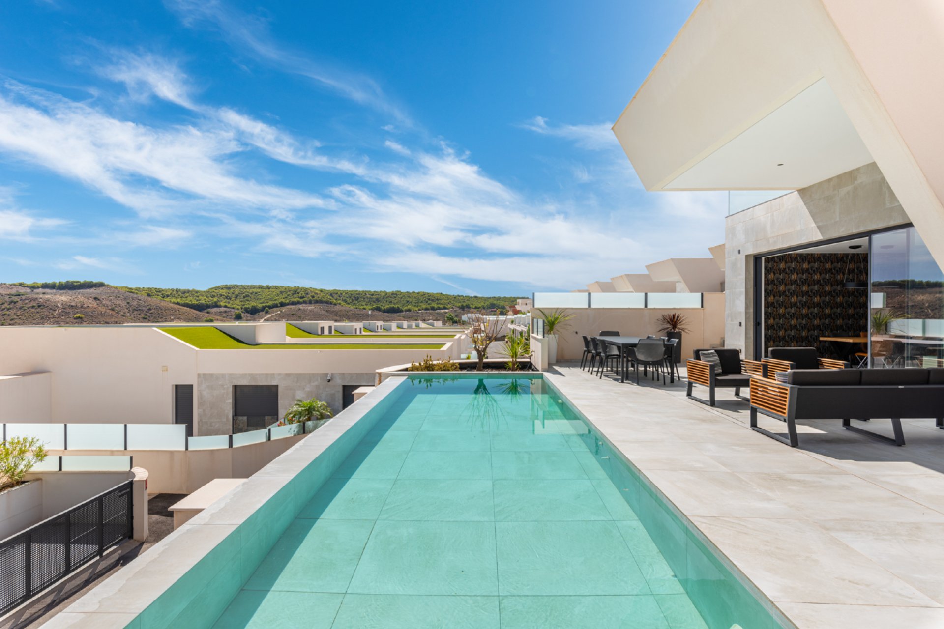 Reventa - Villa -
Ciudad Quesada - Pueblo Lucero