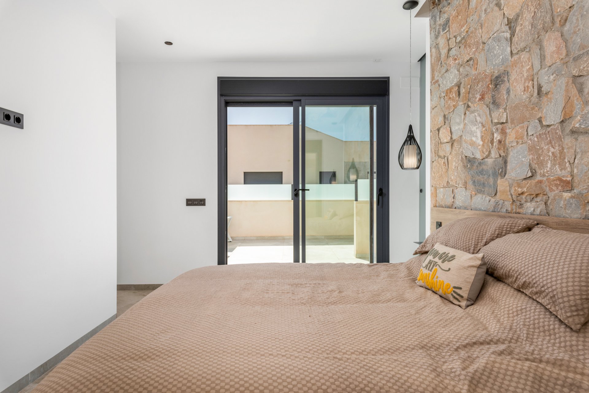 Reventa - Villa -
Ciudad Quesada - Pueblo Lucero