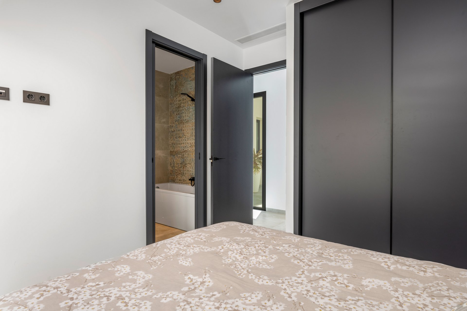 Reventa - Villa -
Ciudad Quesada - Pueblo Lucero