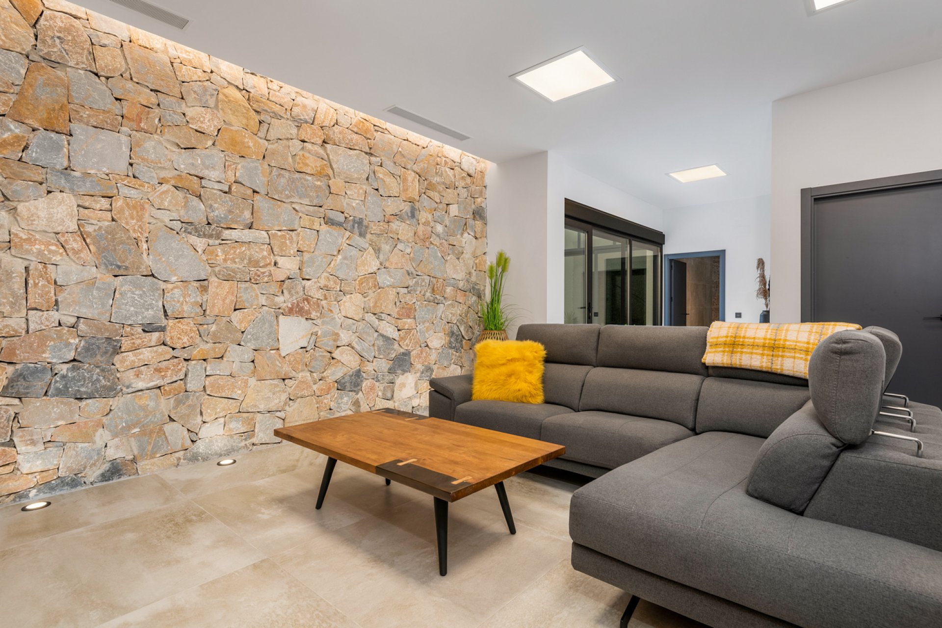 Reventa - Villa -
Ciudad Quesada - Pueblo Lucero