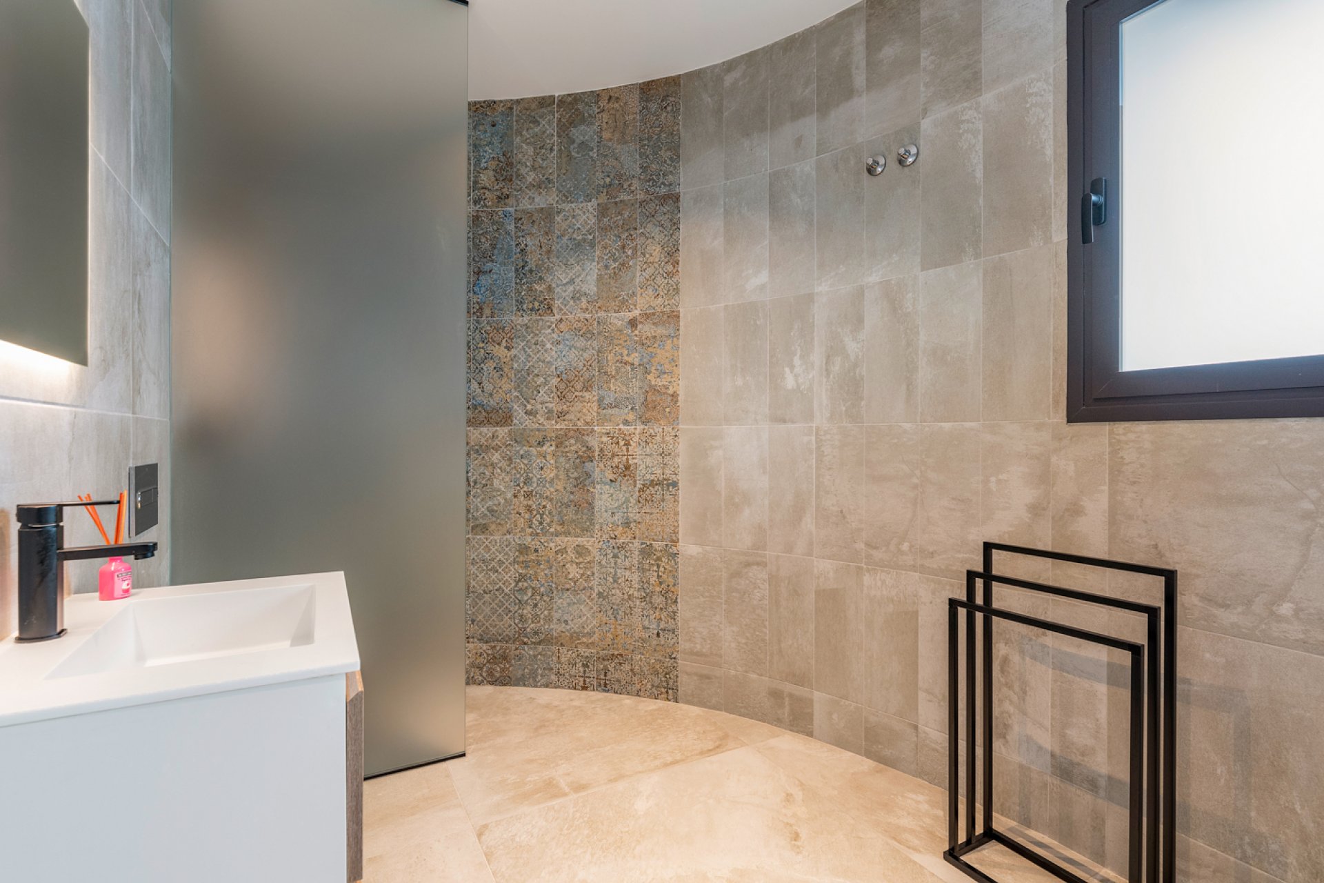 Reventa - Villa -
Ciudad Quesada - Pueblo Lucero