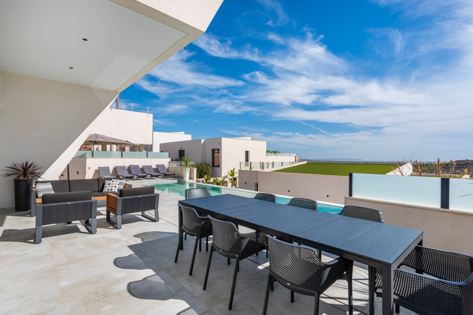 Reventa - Villa -
Ciudad Quesada - Pueblo Lucero