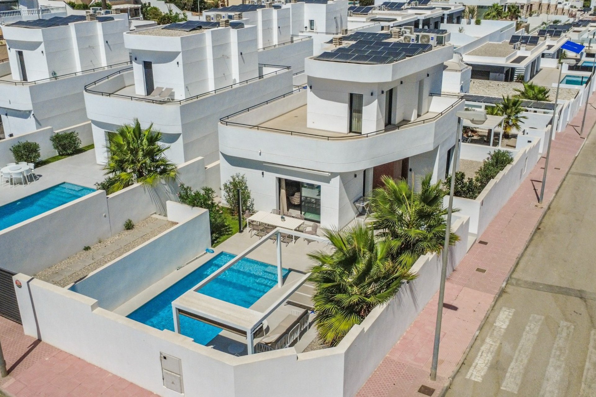 Reventa - Villa -
Ciudad Quesada - Pueblo Lucero