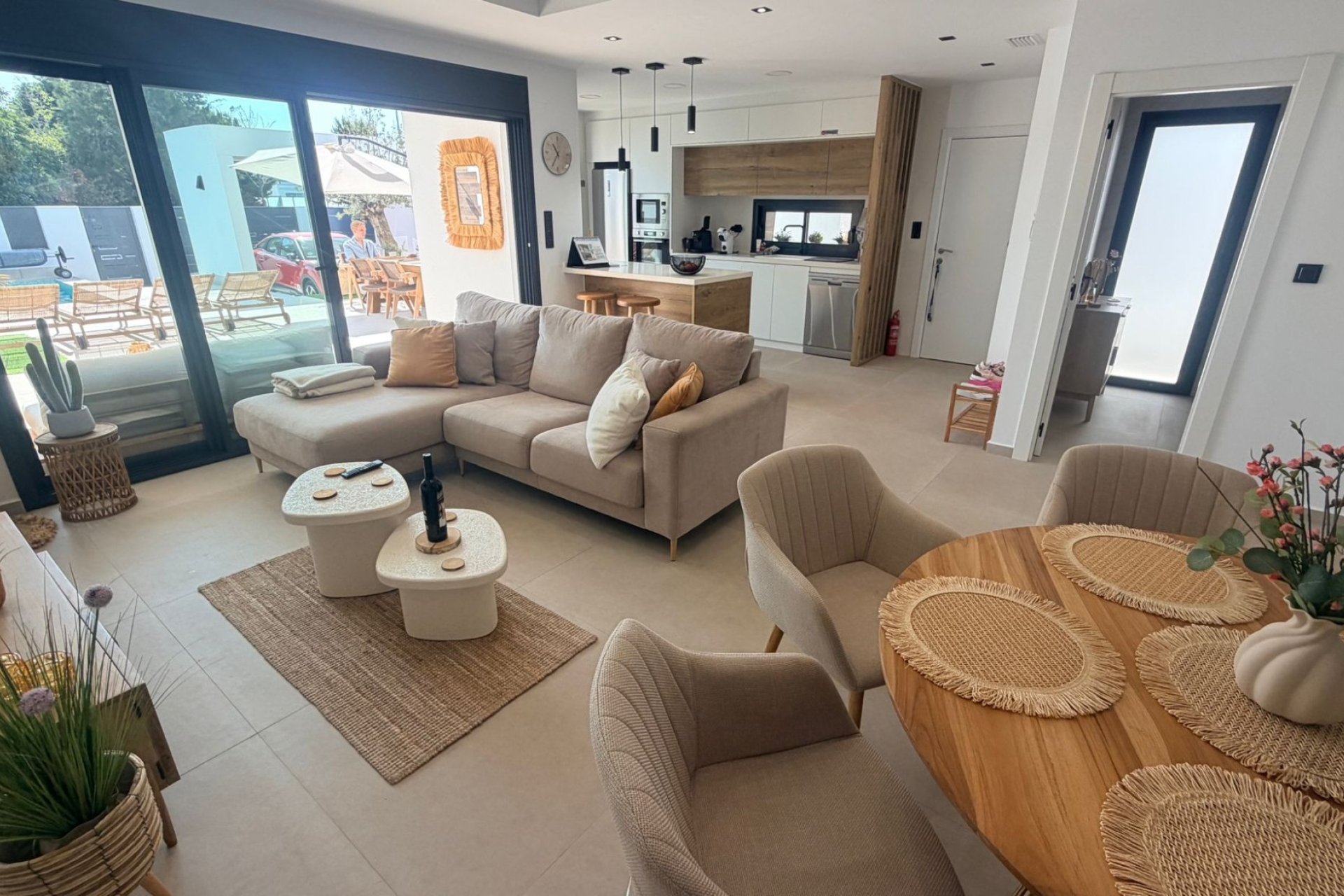 Reventa - Villa -
Dolores - Dolores - Town