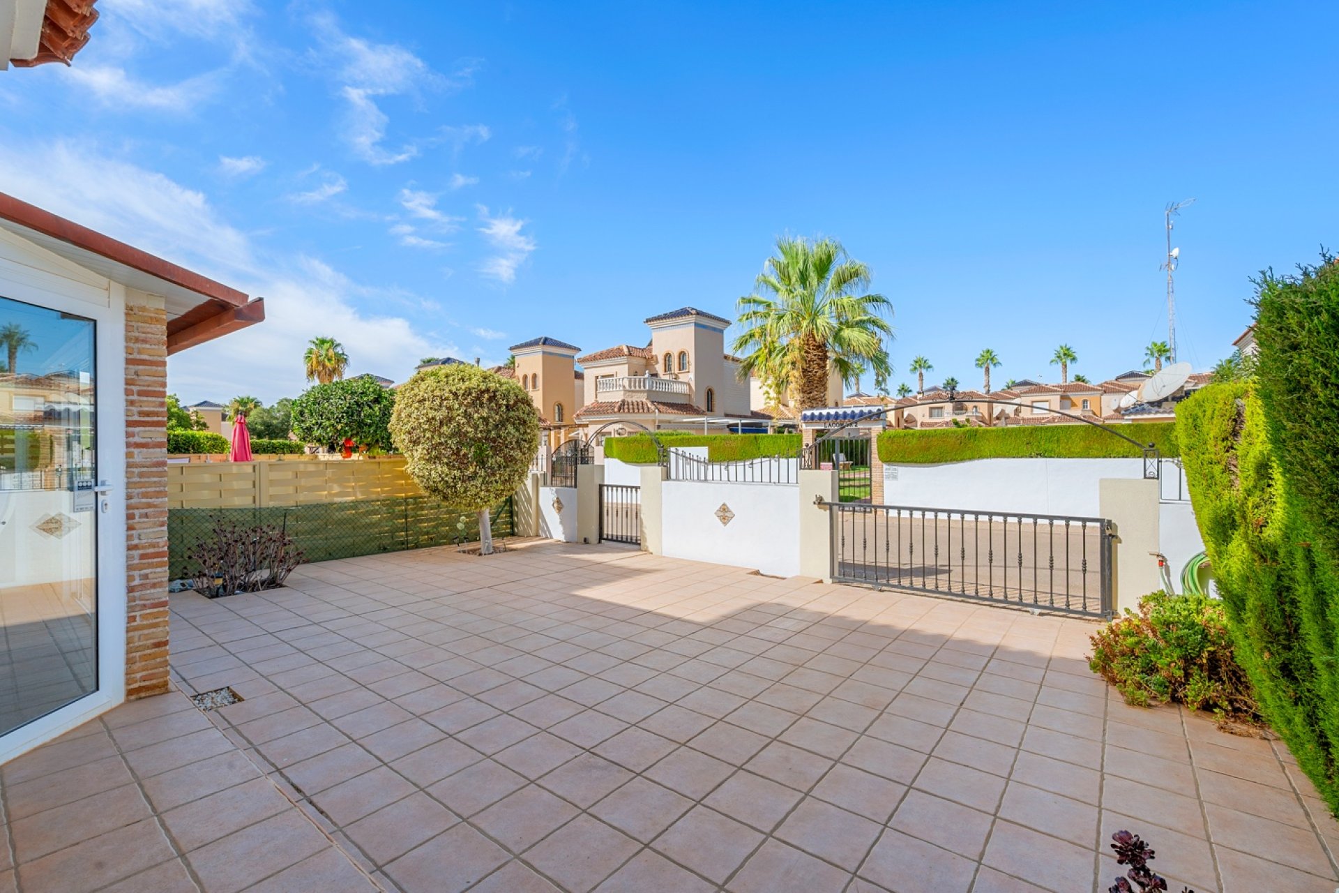 Reventa - Villa -
Guardamar del Segura - El Raso