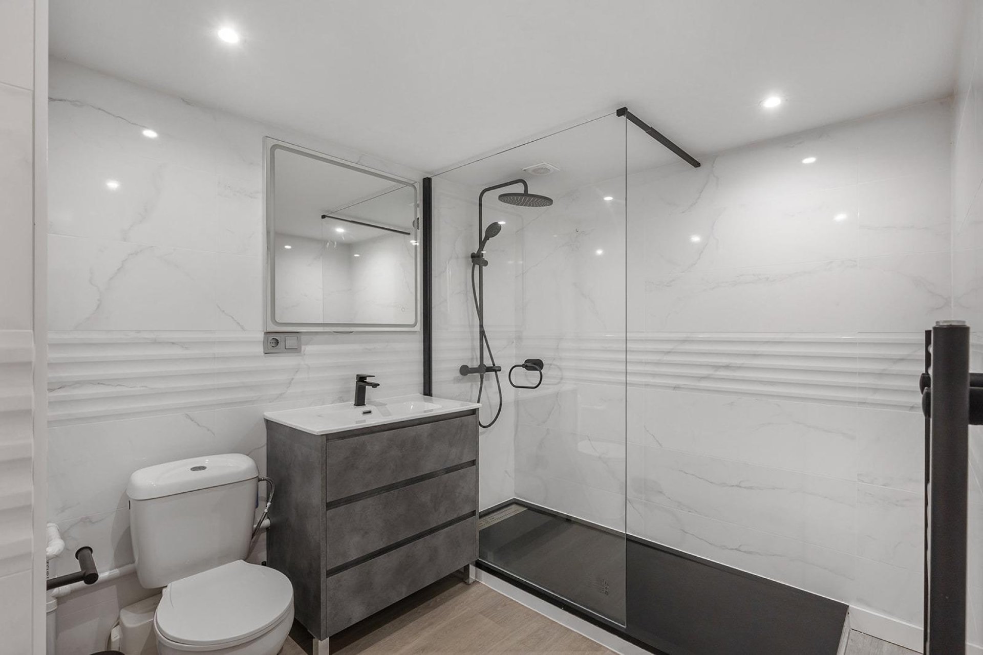 Reventa - Villa -
Guardamar del Segura - Urbanizaciones