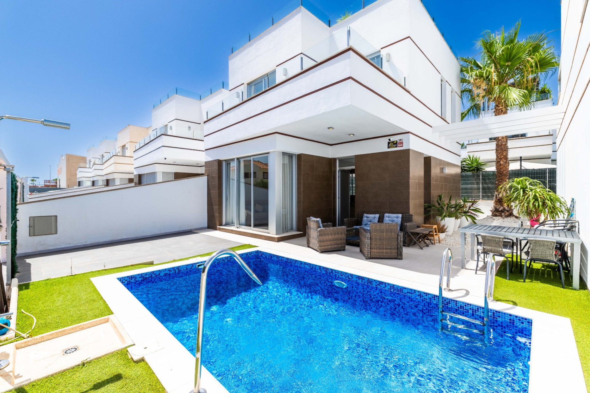 Reventa - Villa / House -
Ciudad Quesada